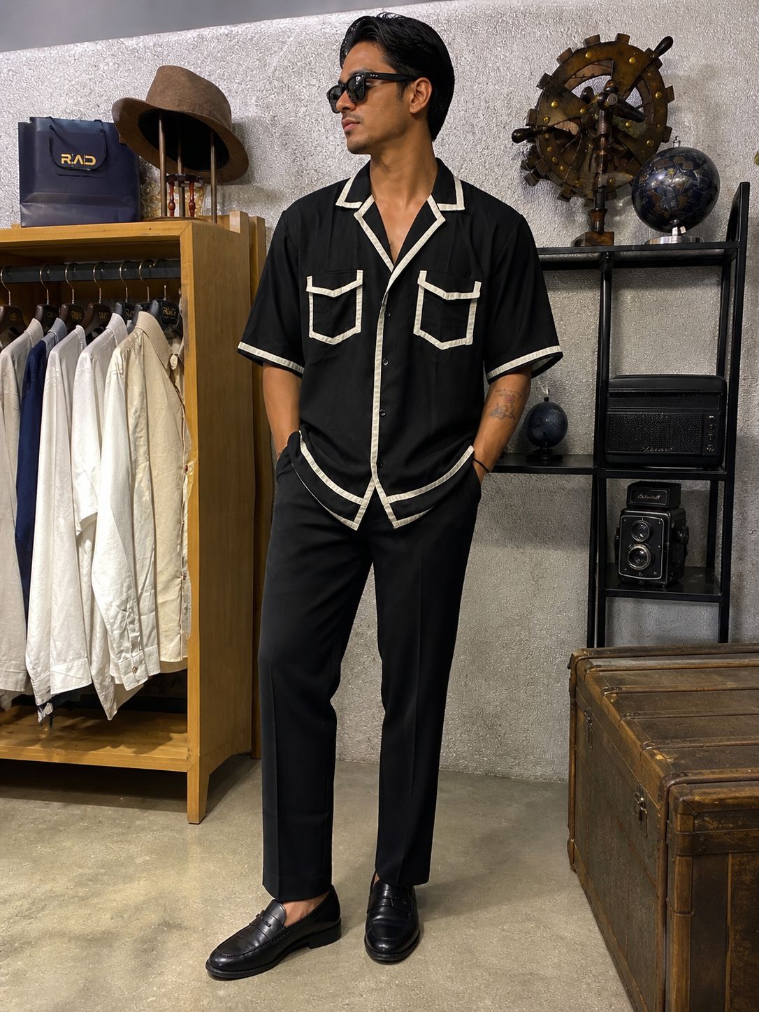 Black & White Resort shirt