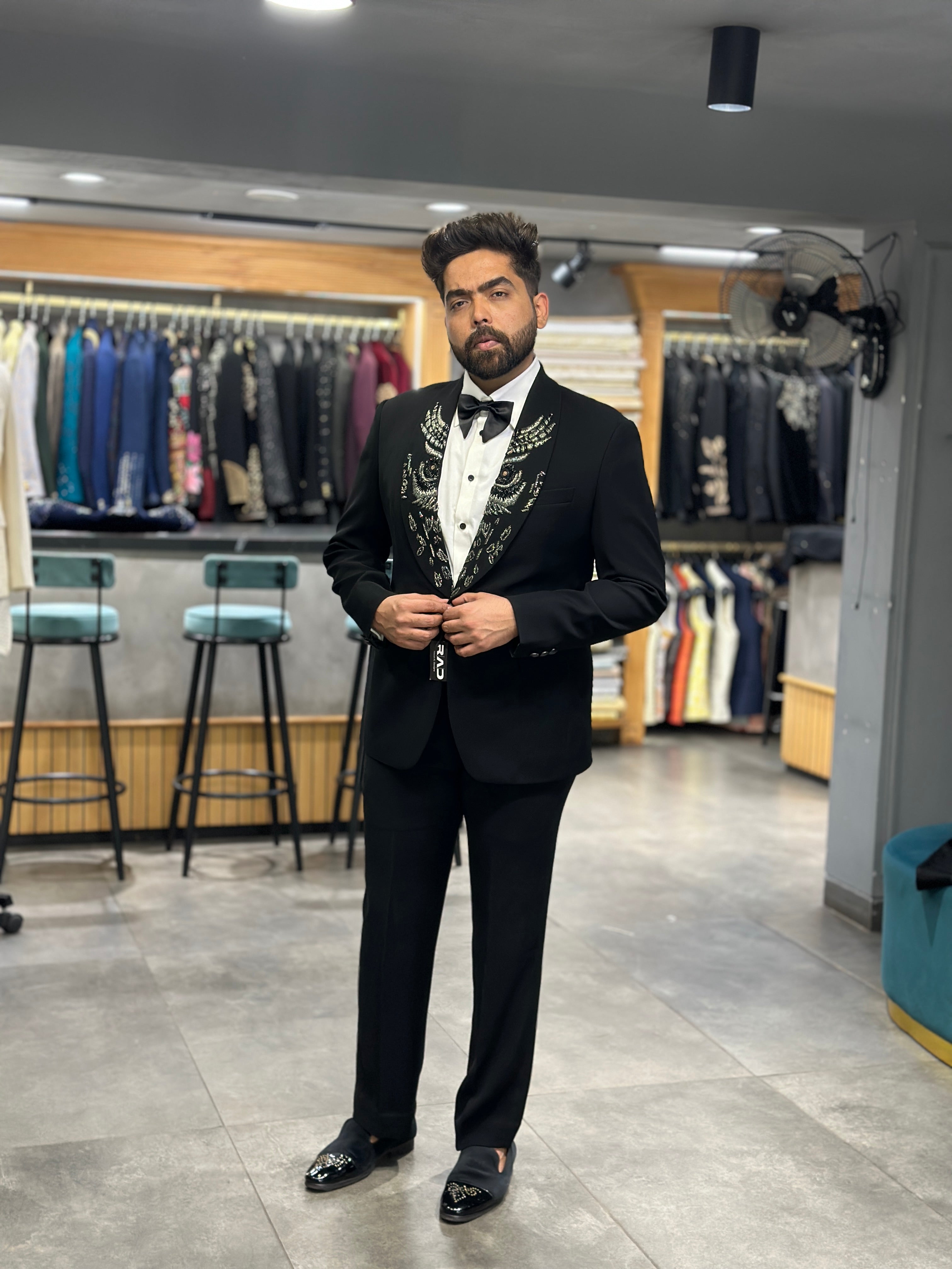 Grey Owl Black Tuxedo