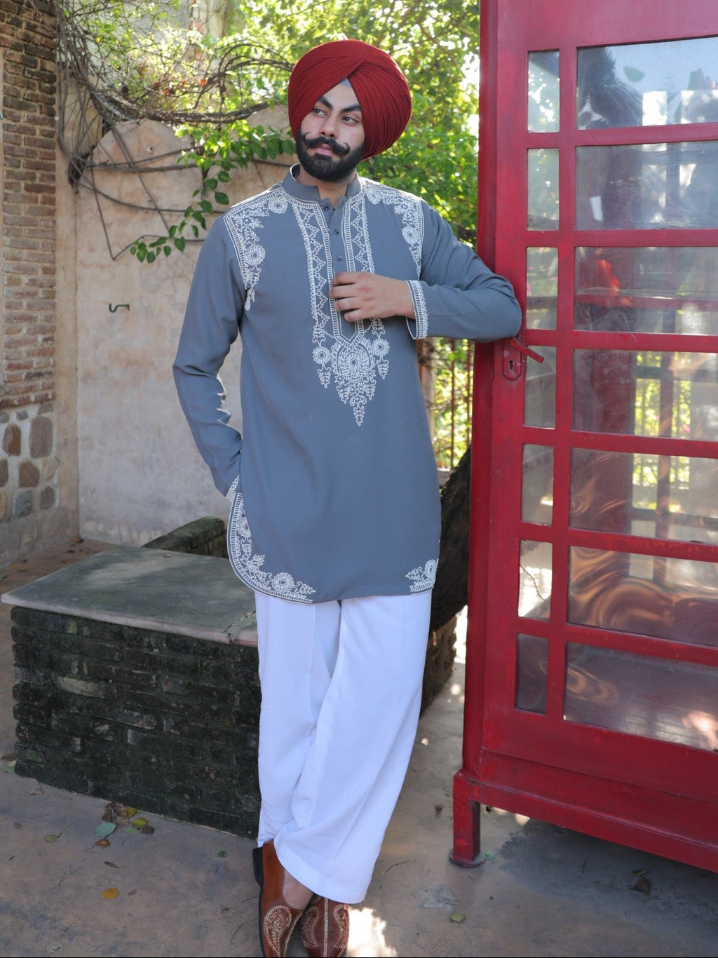 Jashn Grey Embroidered Kurta