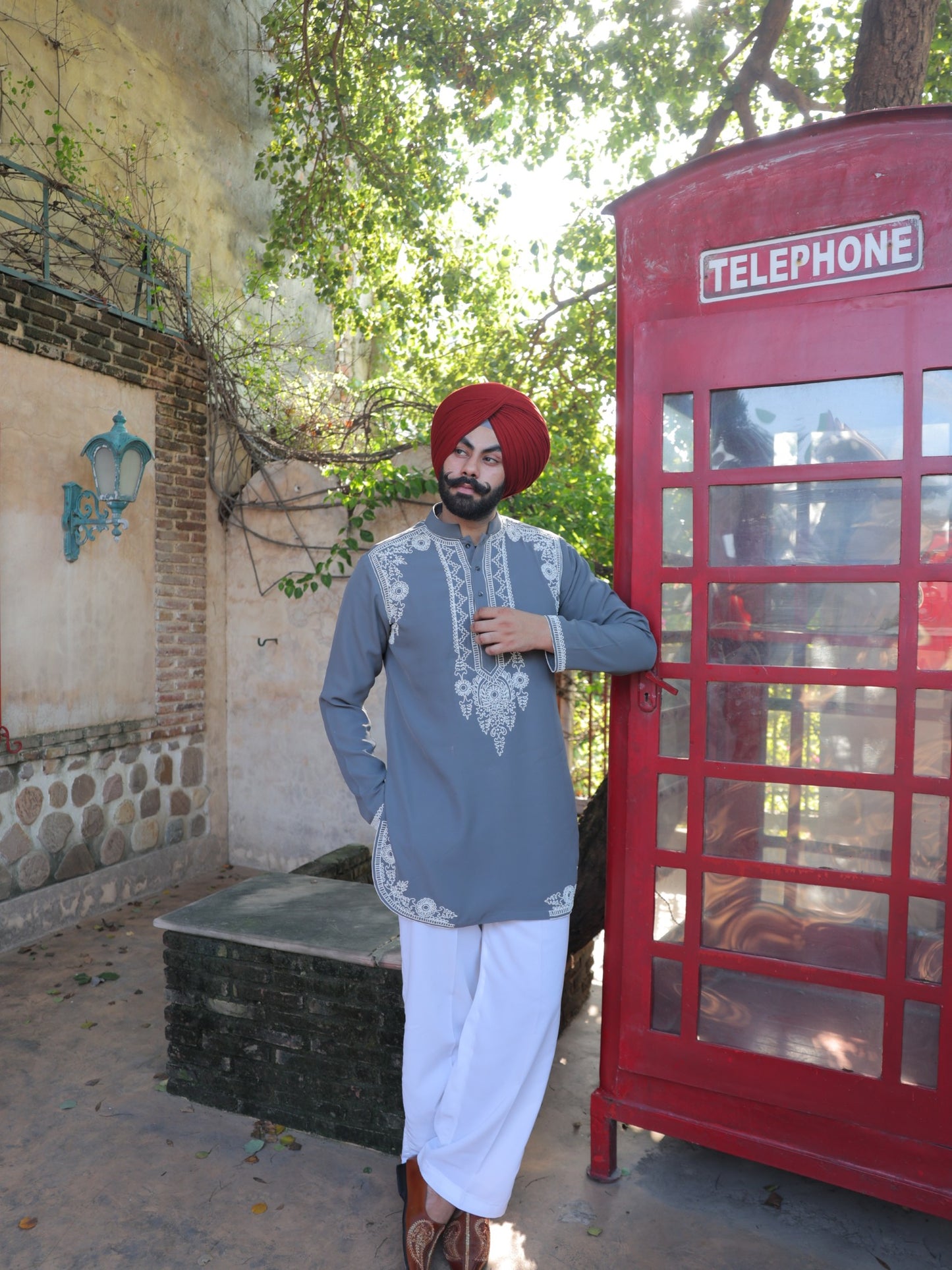 Jashn Grey Embroidered Kurta