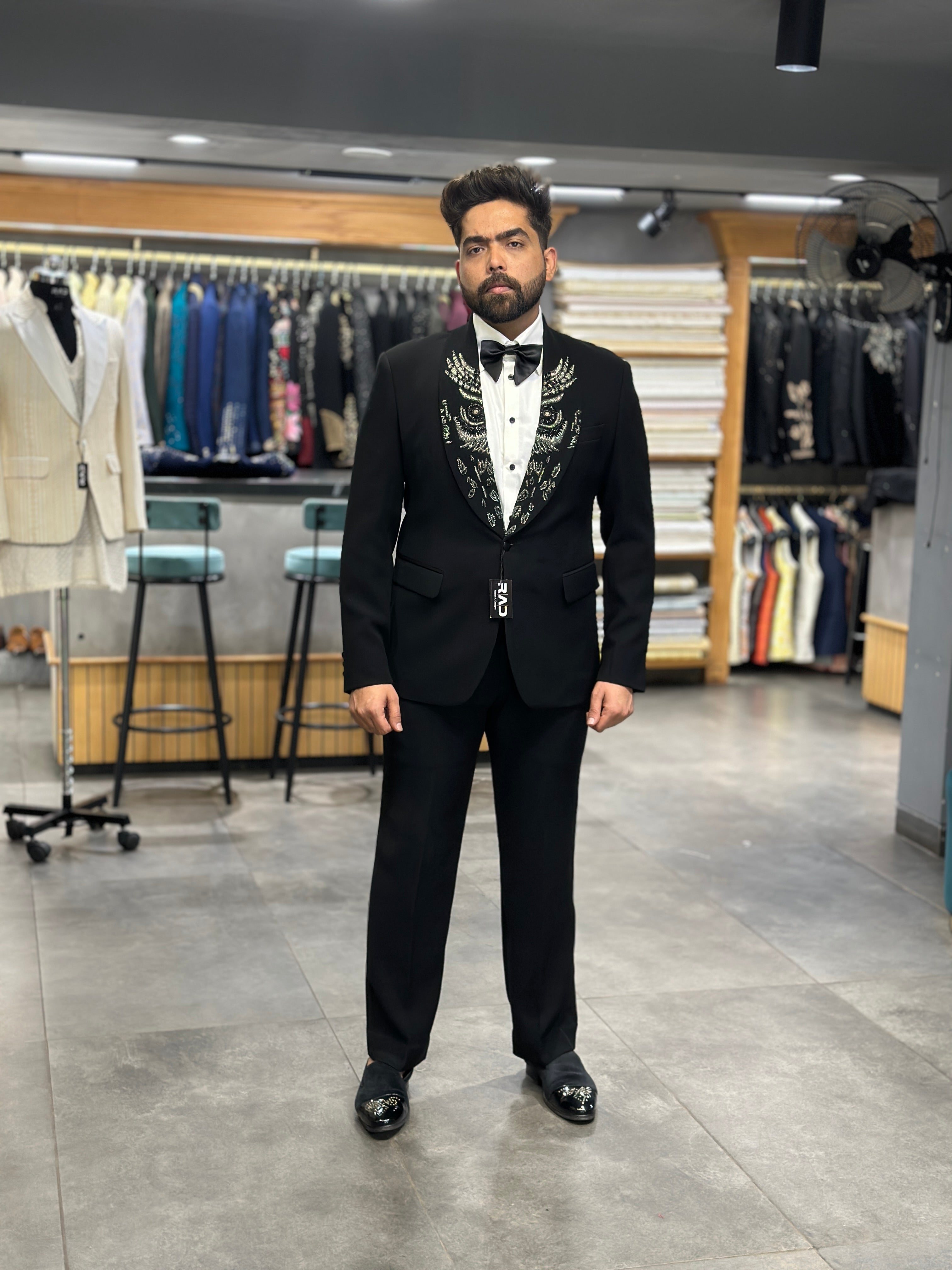 Grey Owl Black Tuxedo