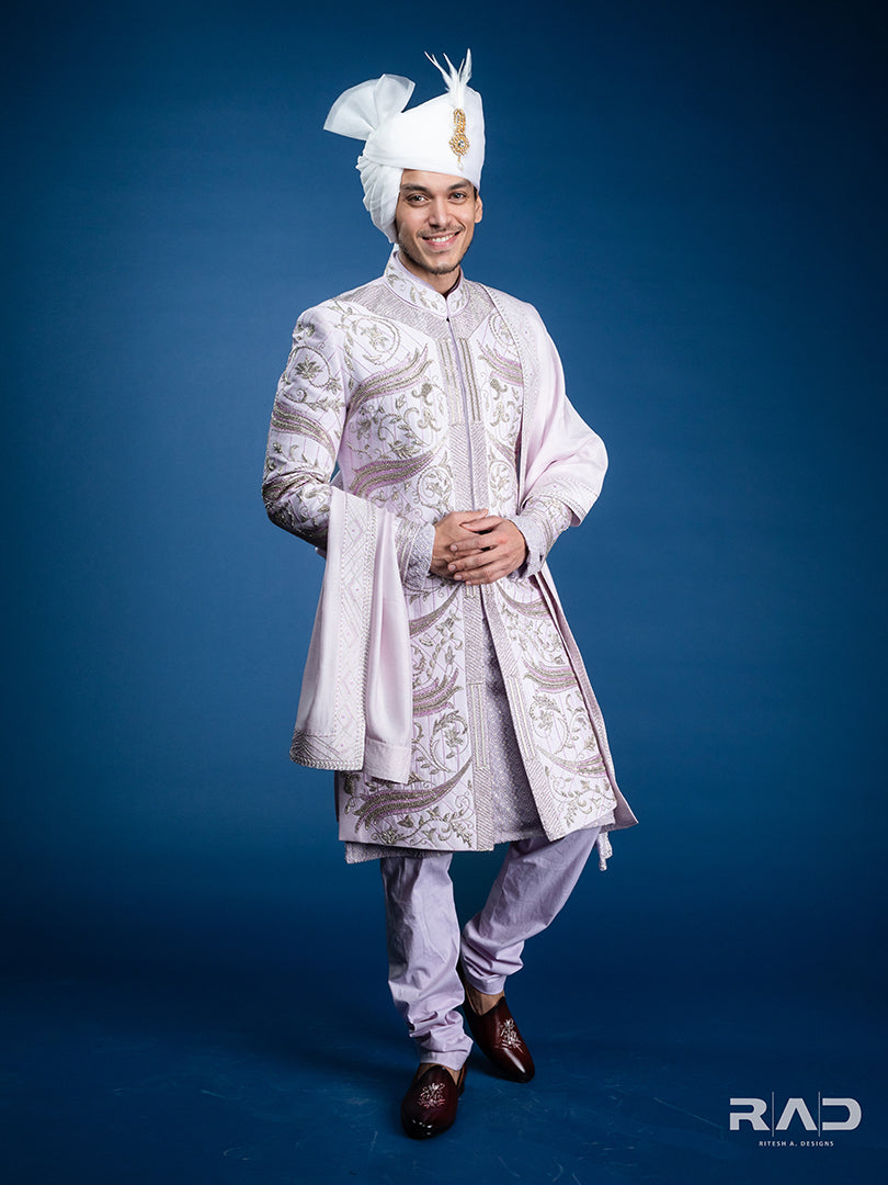 An Essesnce Of Lavender