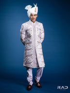 An Essesnce Of Lavender