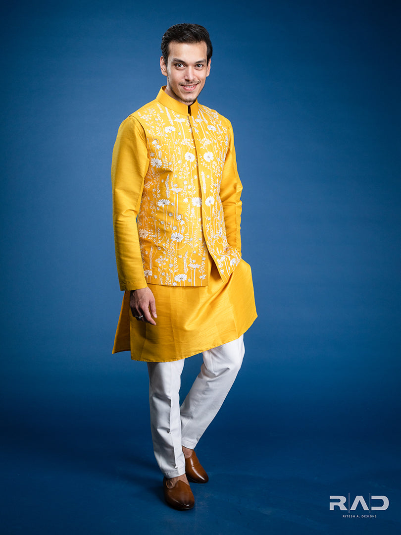 Yellow White Floral Bundy