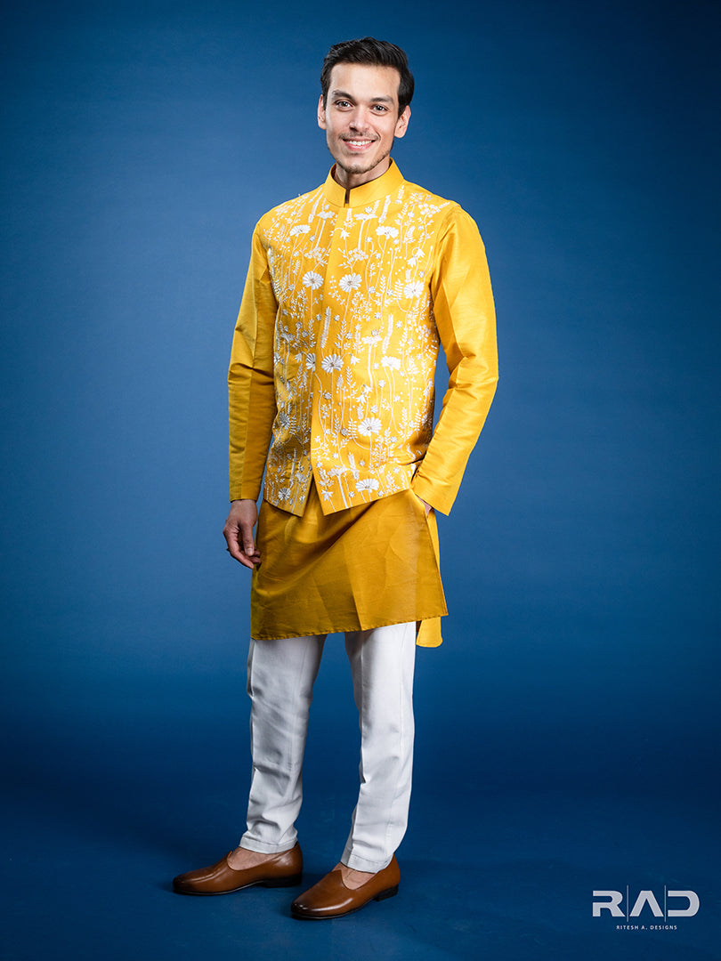 Yellow White Floral Bundy