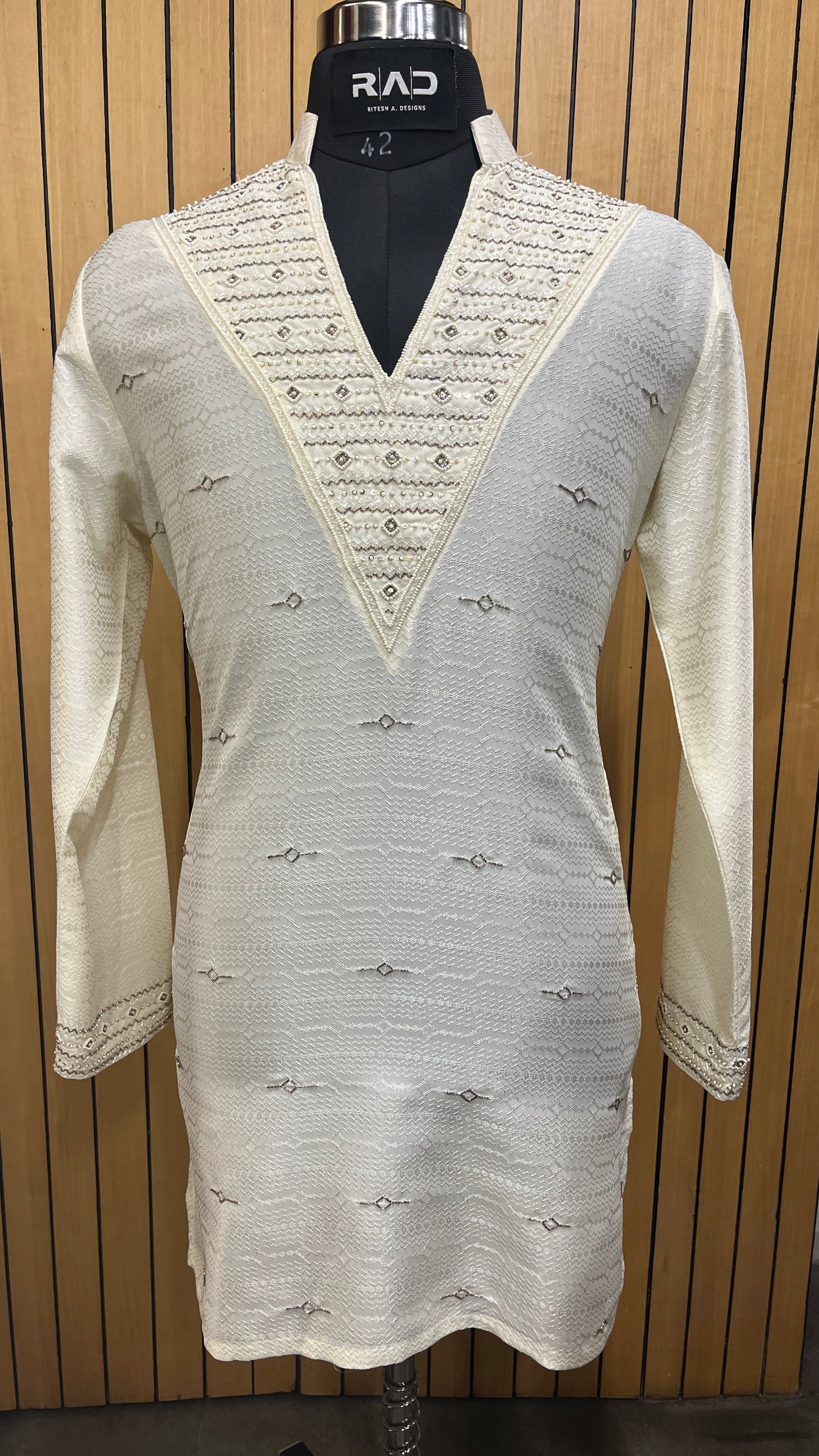 Noor Kurta