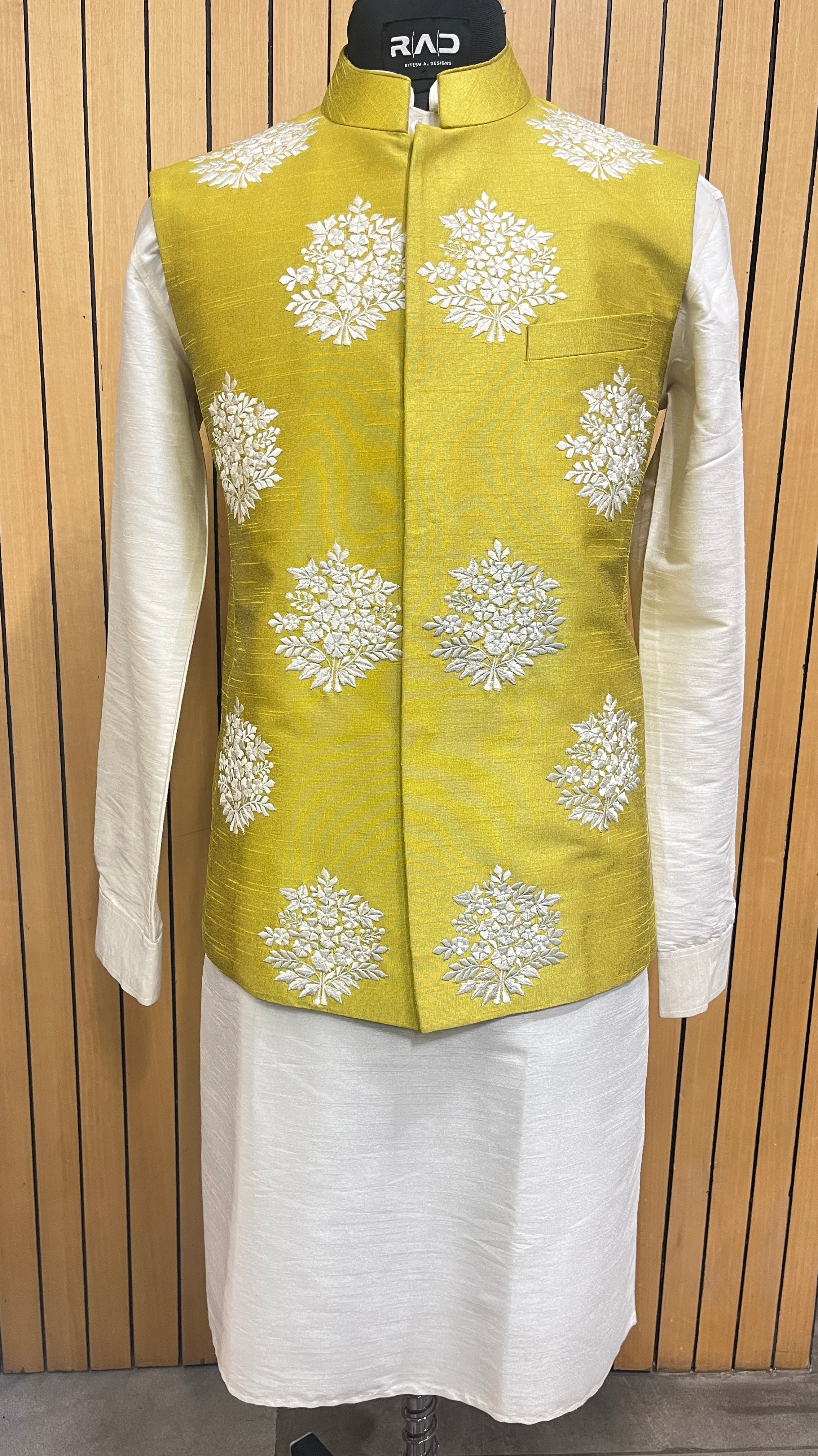 Mehfil Bloom Bundy Set