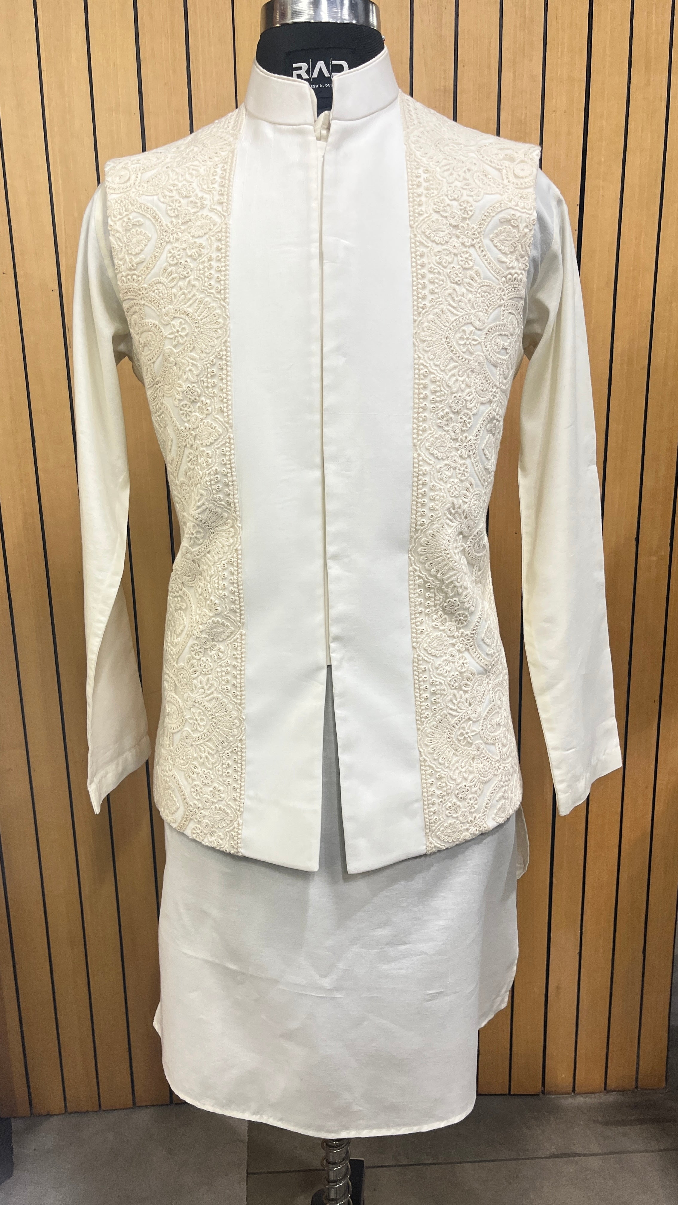Ivory Royale Bundy Set