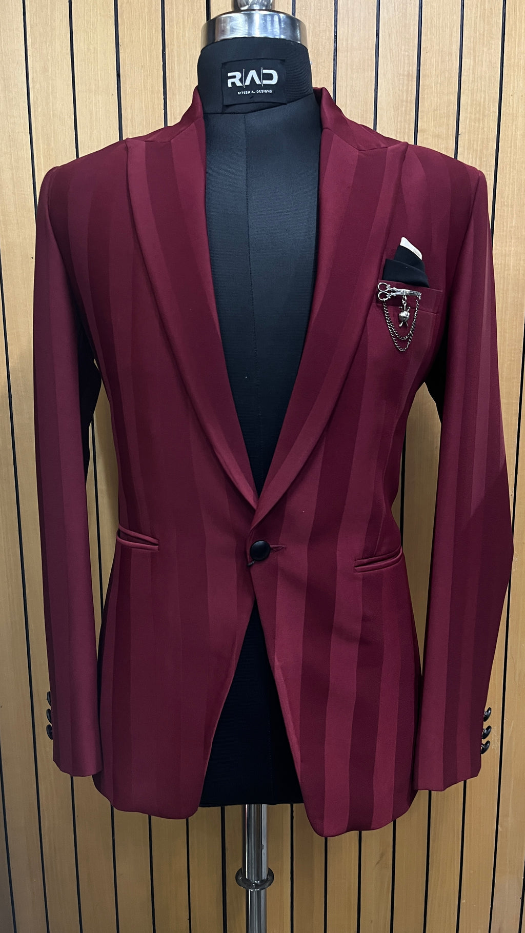 Wine Elegance Suit
