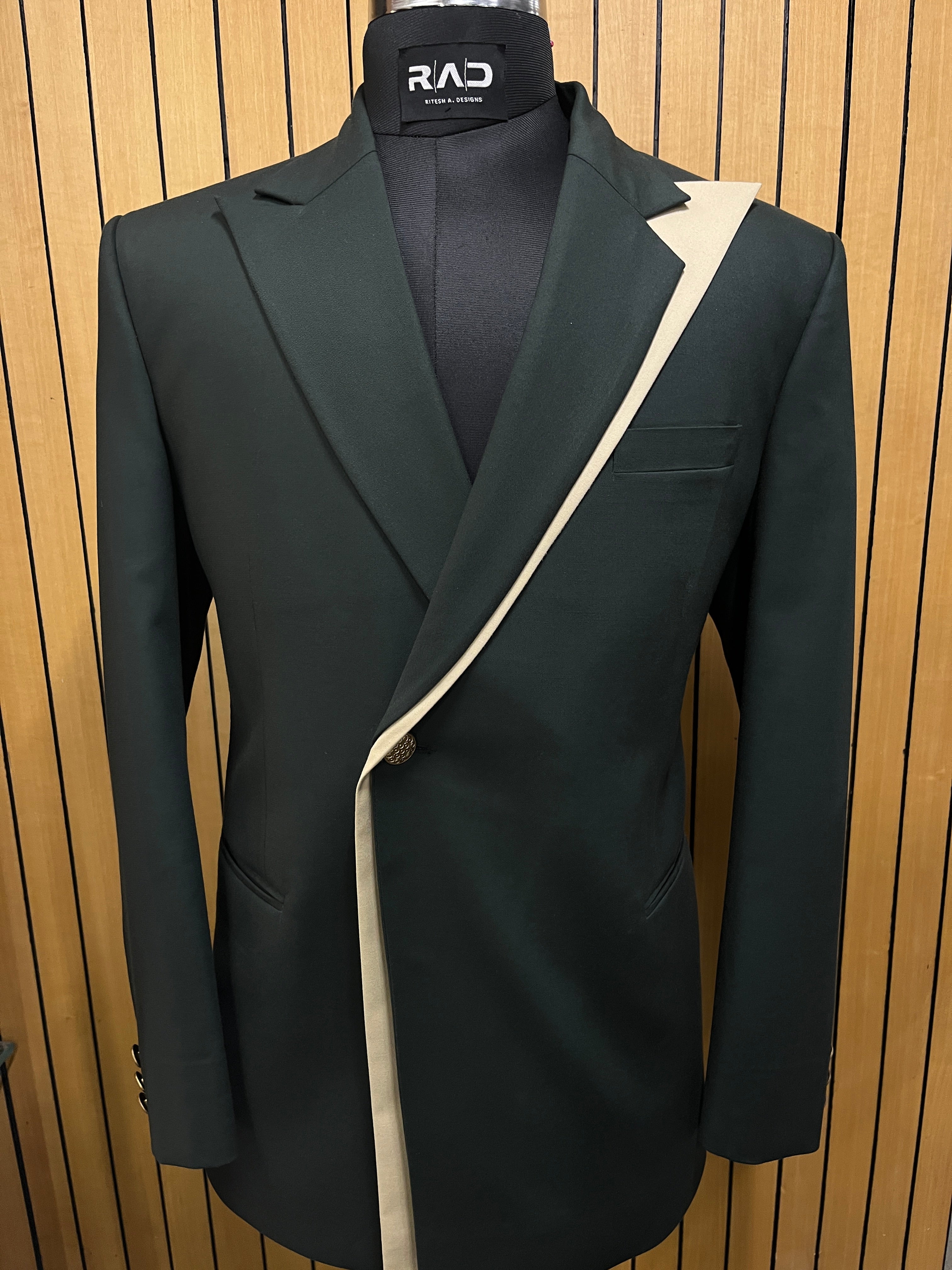 Auric- Suit
