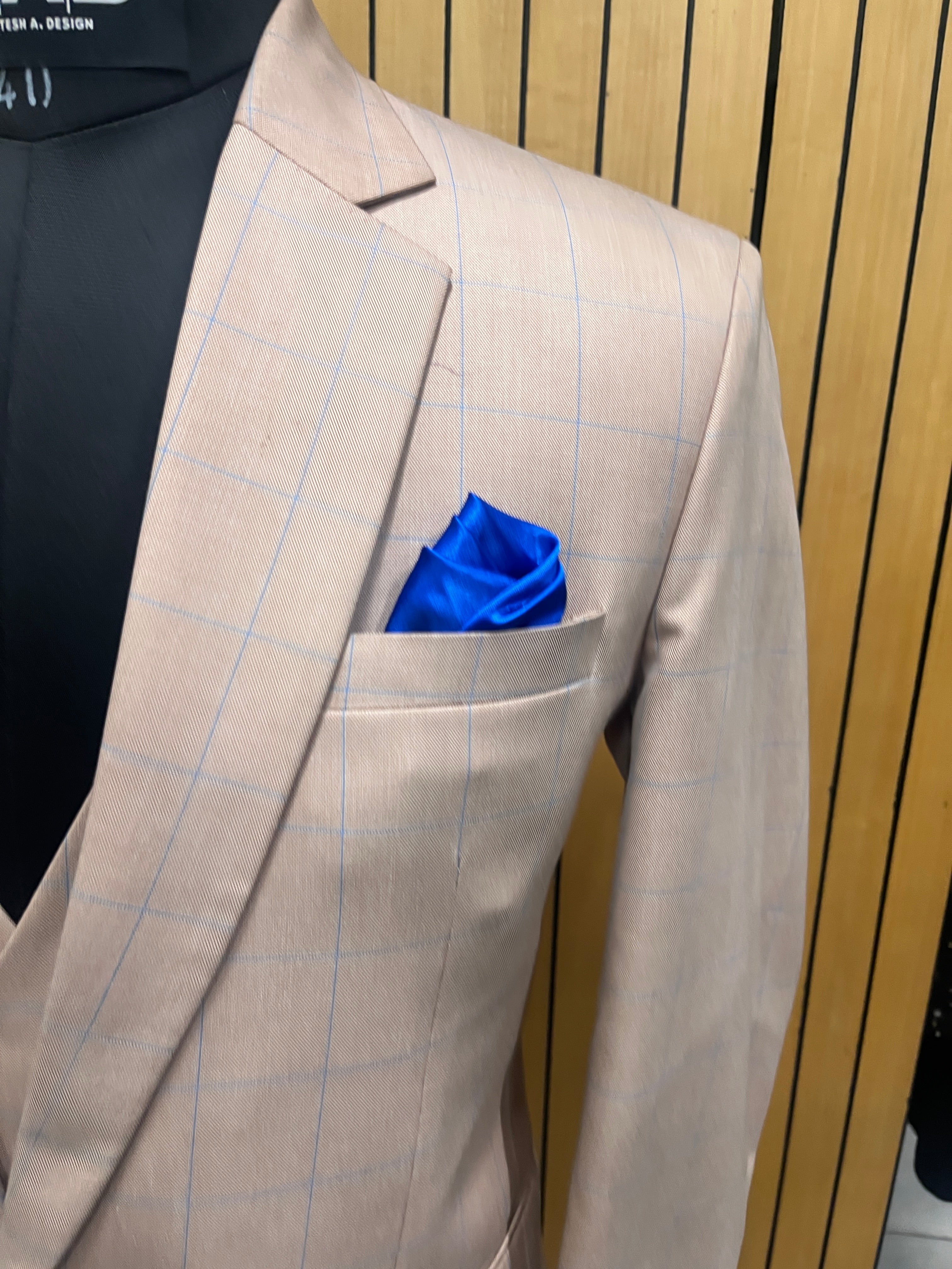 Hampton- Suit