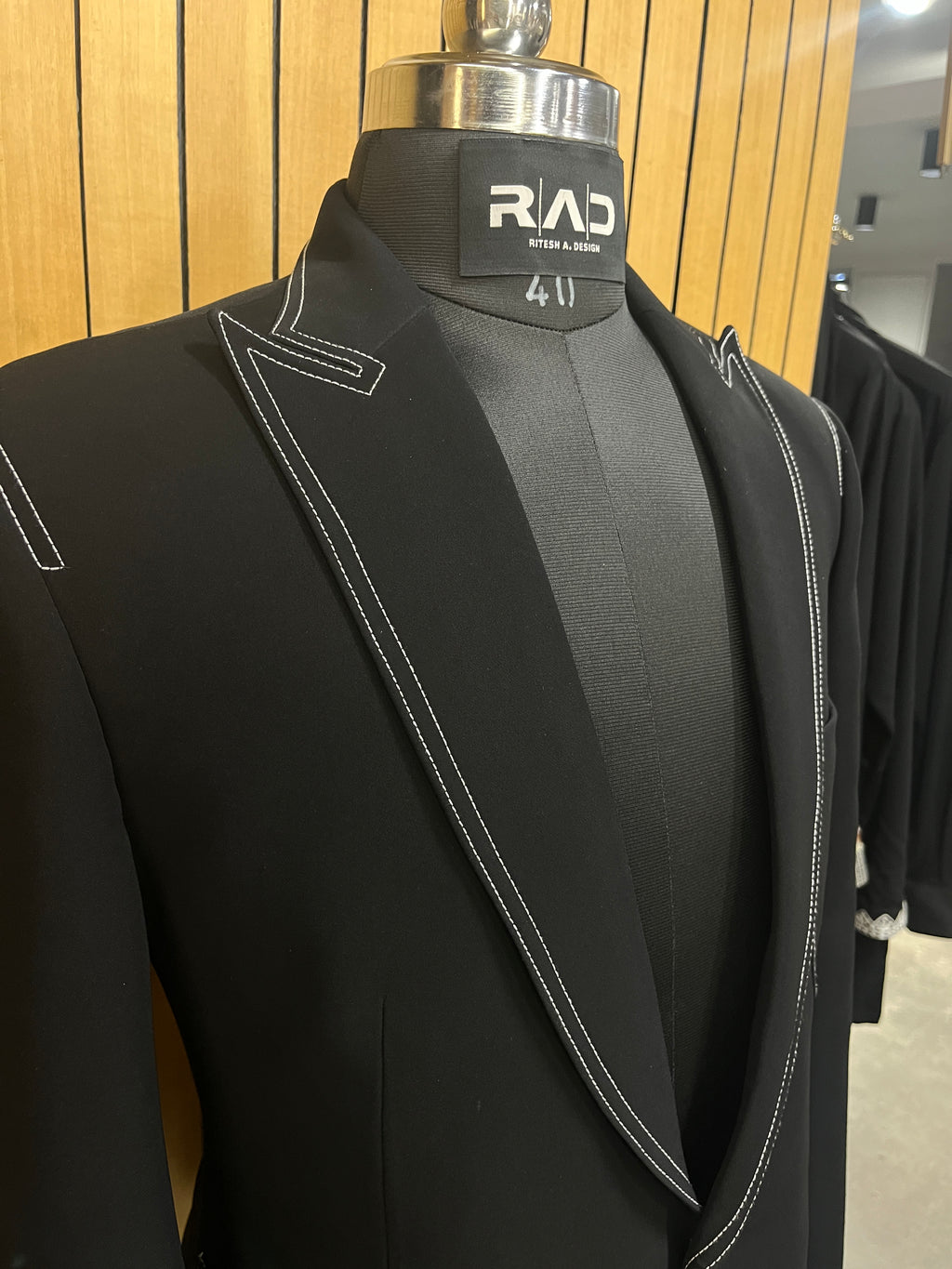 Blackwell- Suit