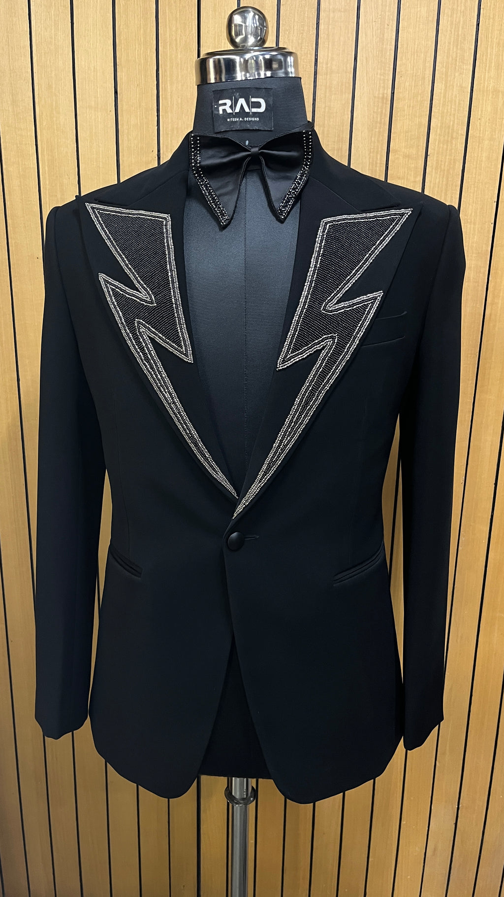Volt Noir Tuxedo