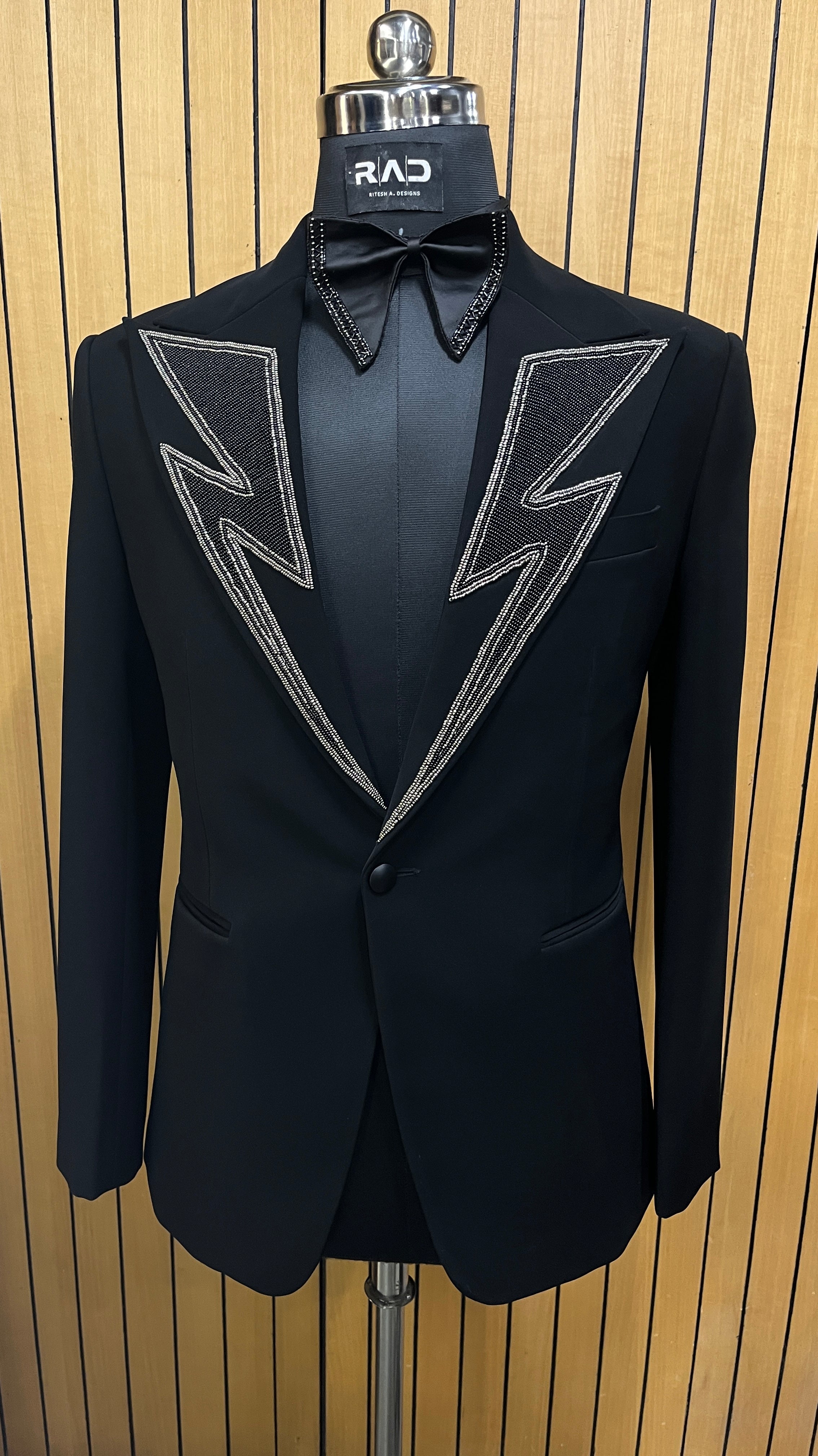 Volt Noir Tuxedo