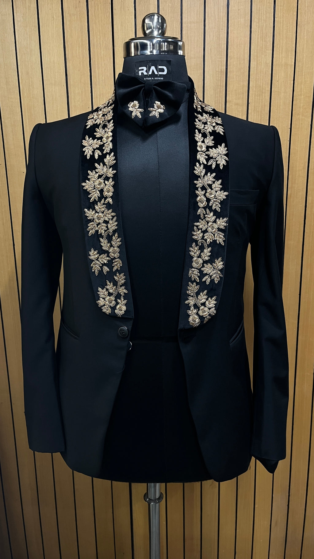 Stardust Noir Tuxedo