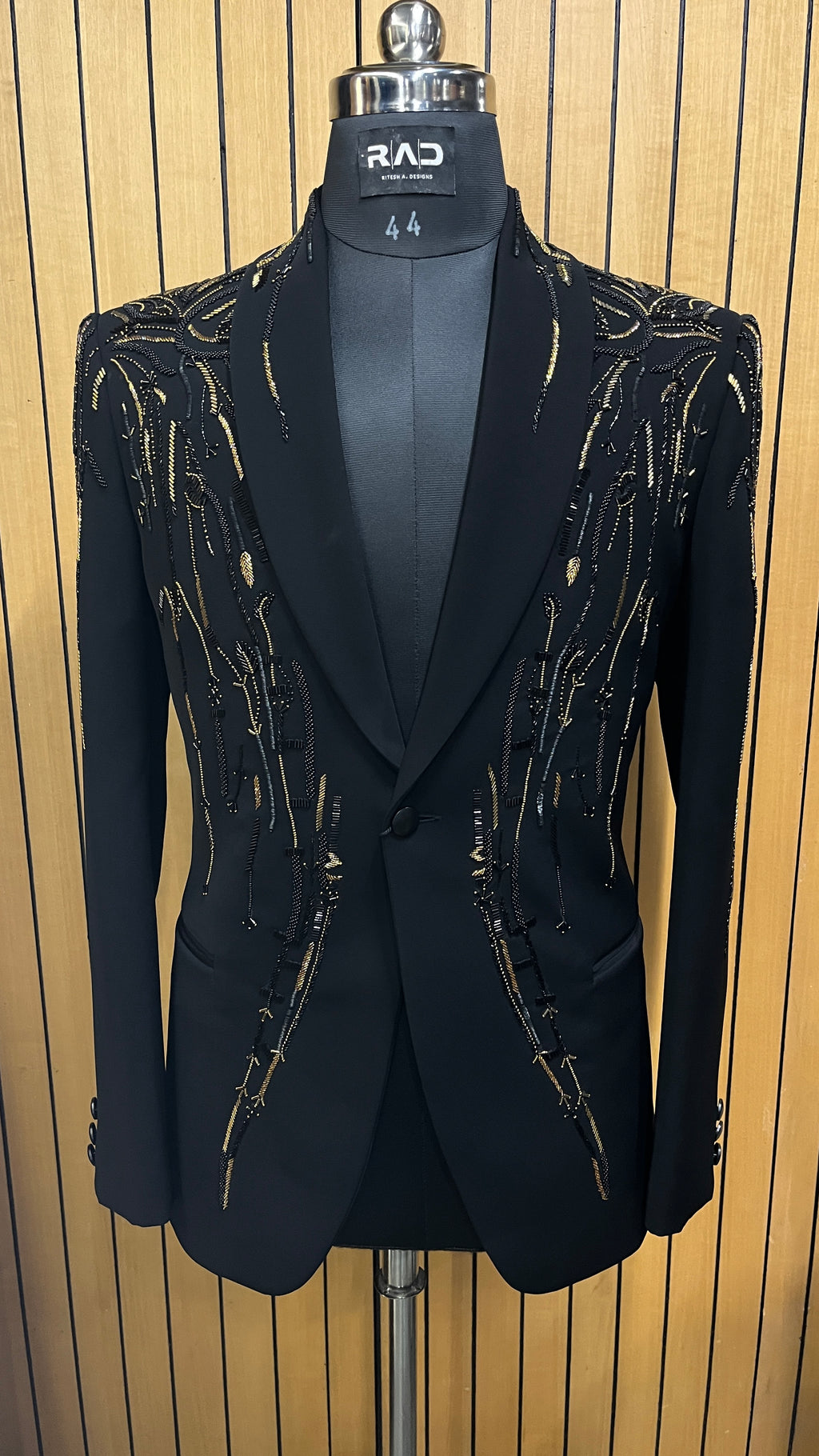 Noir Prestige Tuxedo