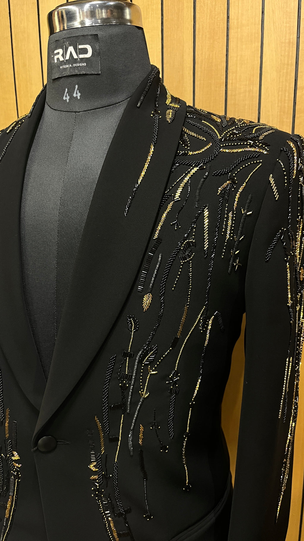 Noir Prestige Tuxedo