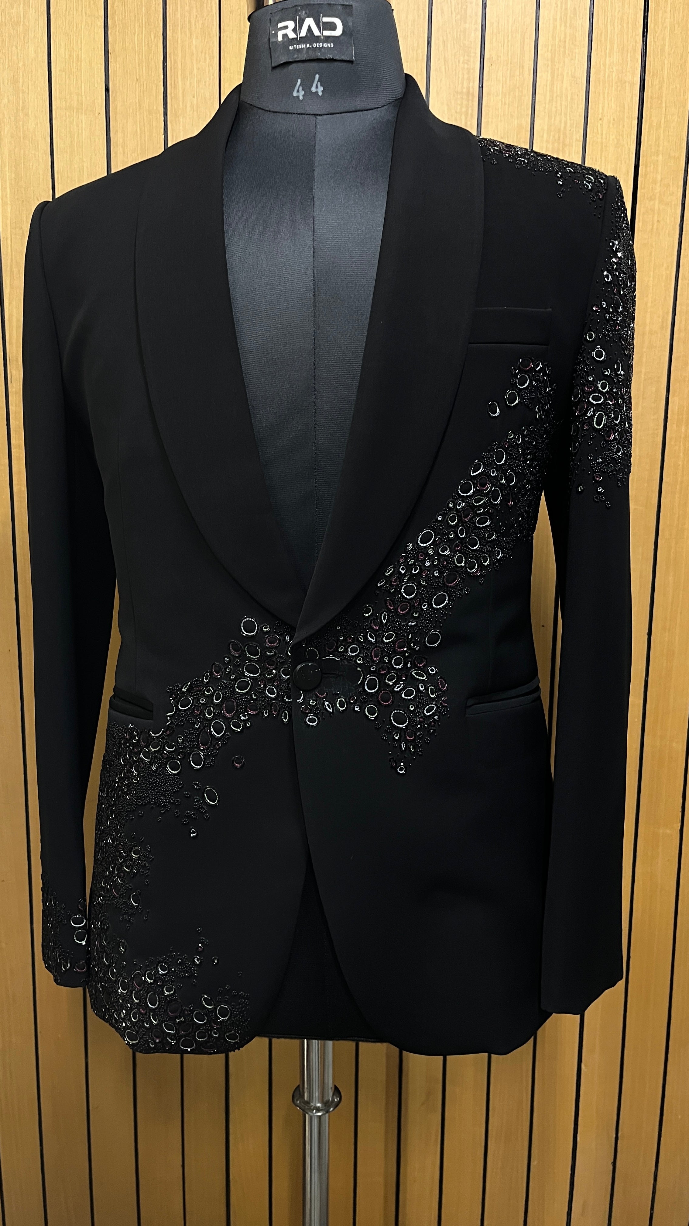 Galaxy Noir Tuxedo