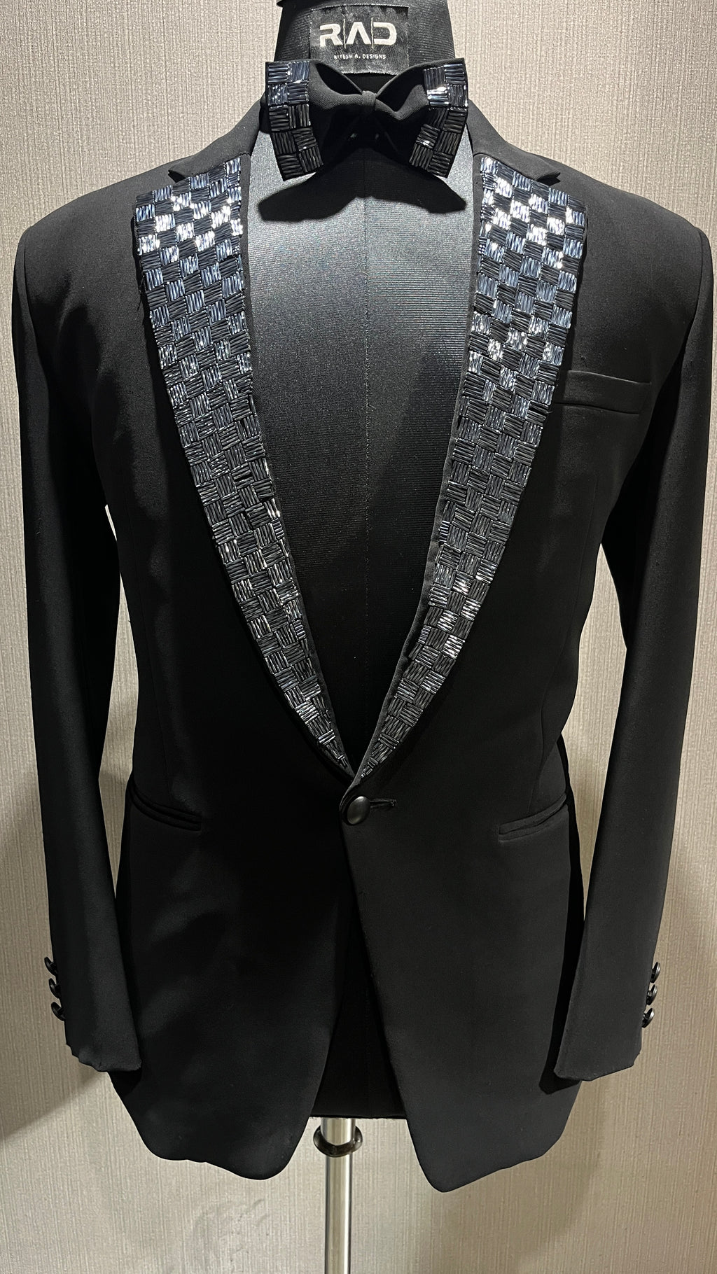 Infinity Weave Tuxedo