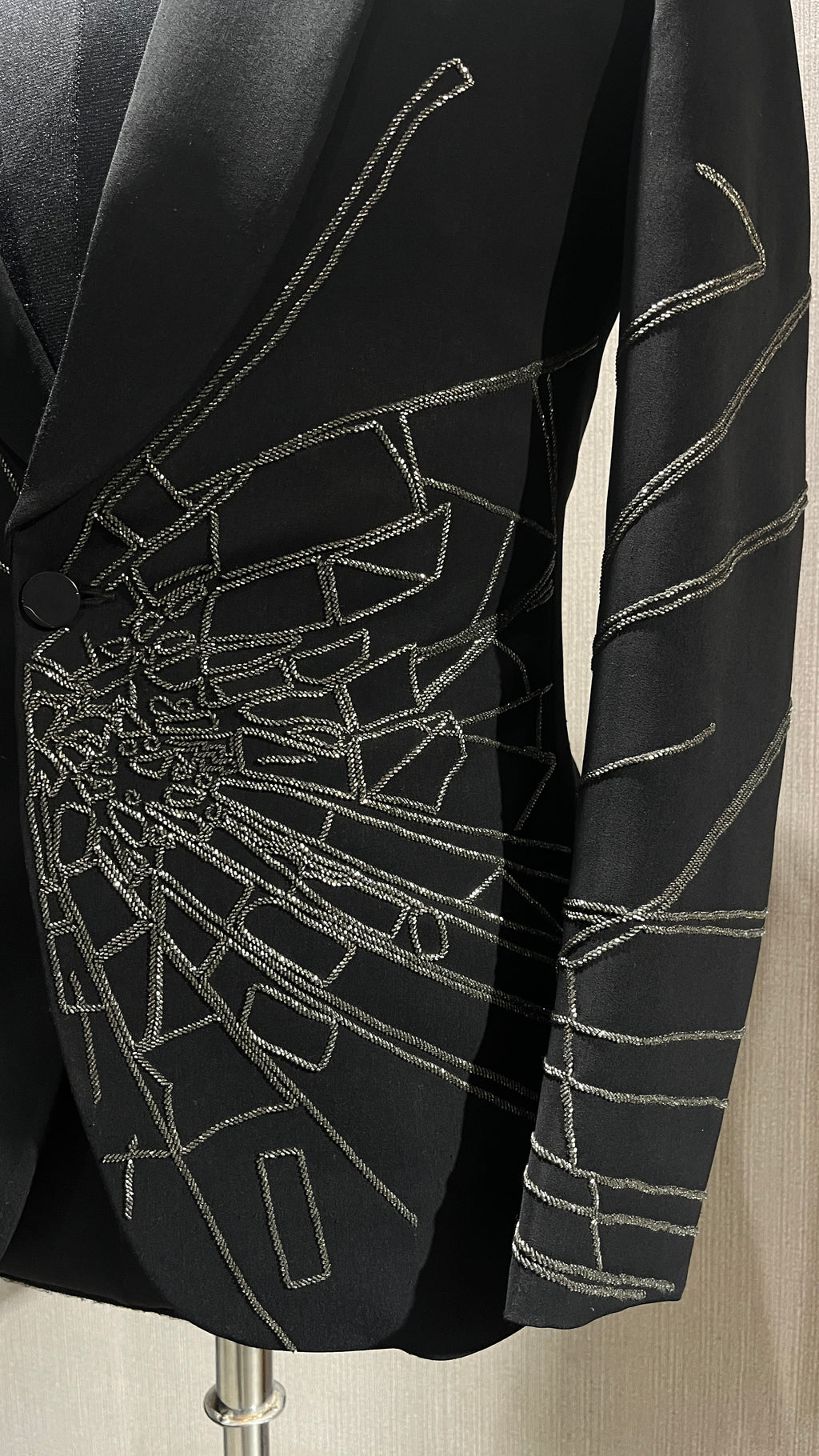 Quantum Web Tuxedo