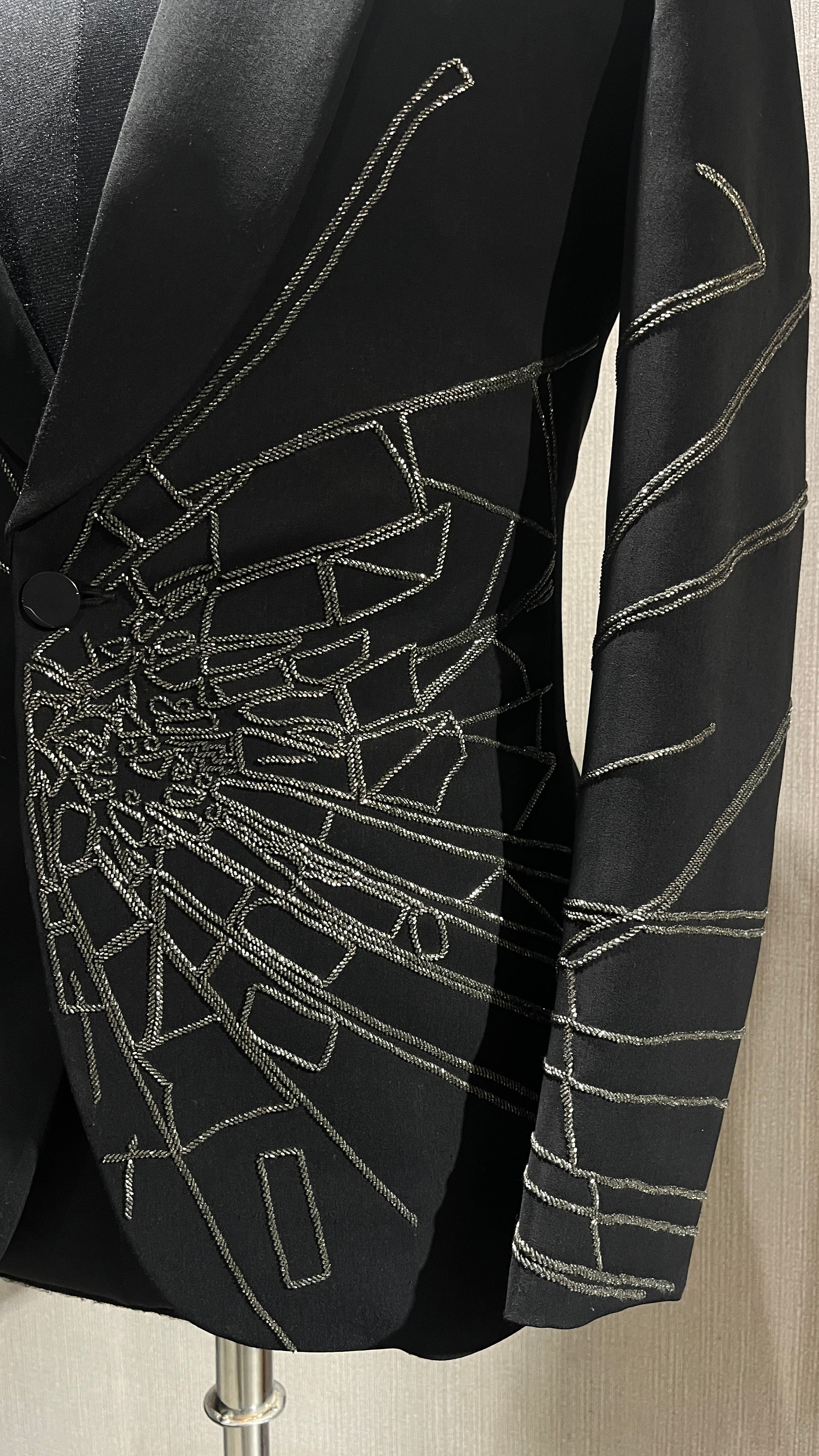 Quantum Web Tuxedo