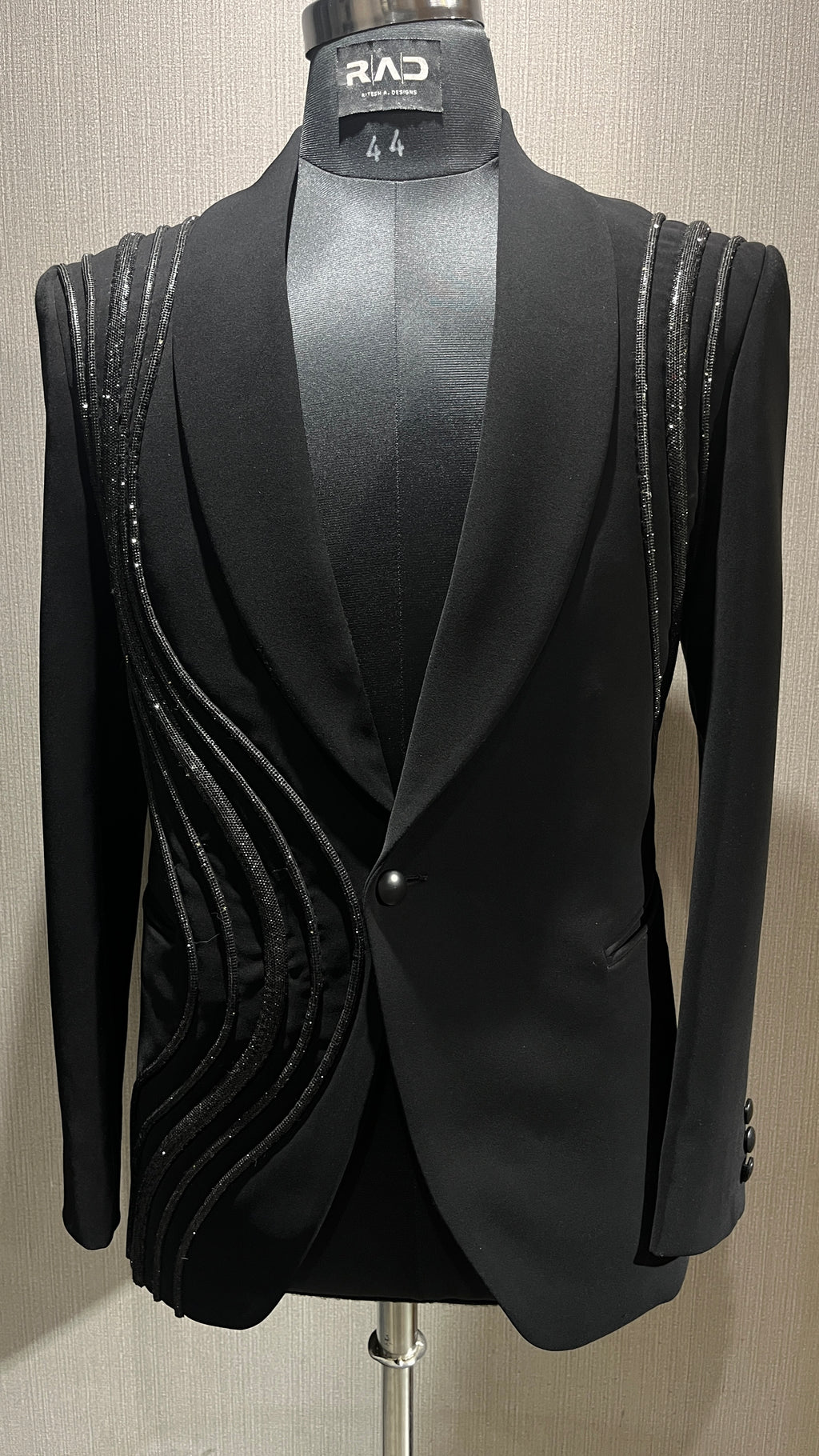 Infinity Flow Tuxedo