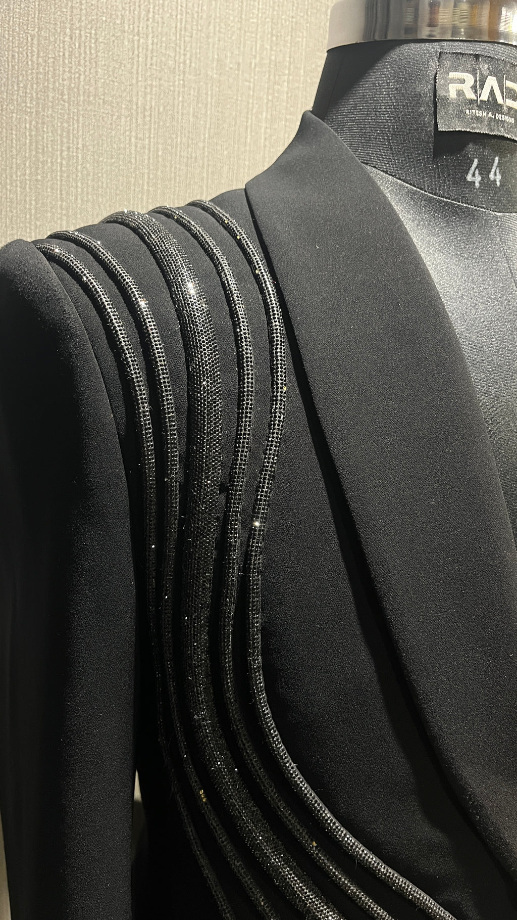 Infinity Flow Tuxedo