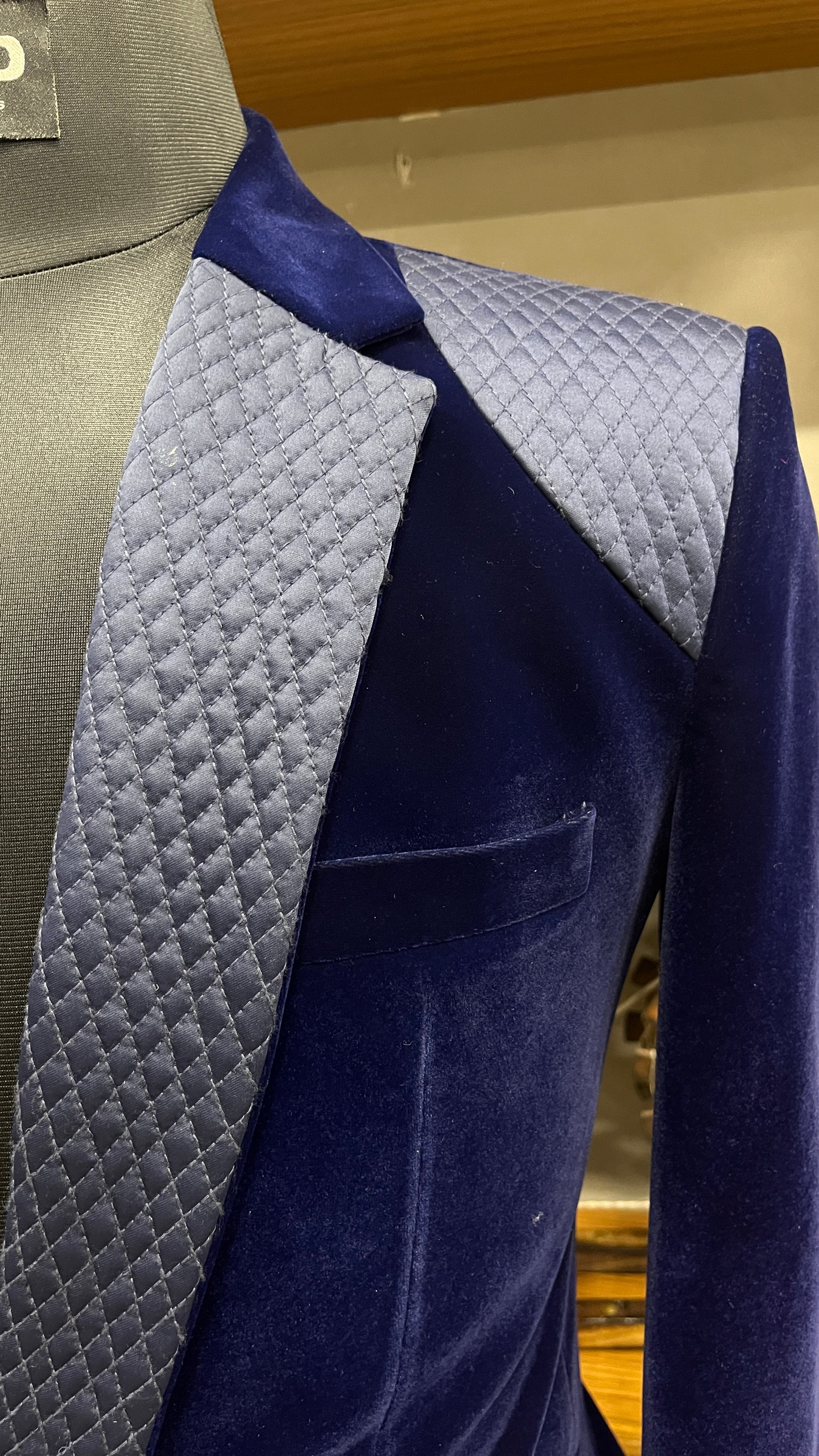 Nocturne Luxe Dinner Jacket