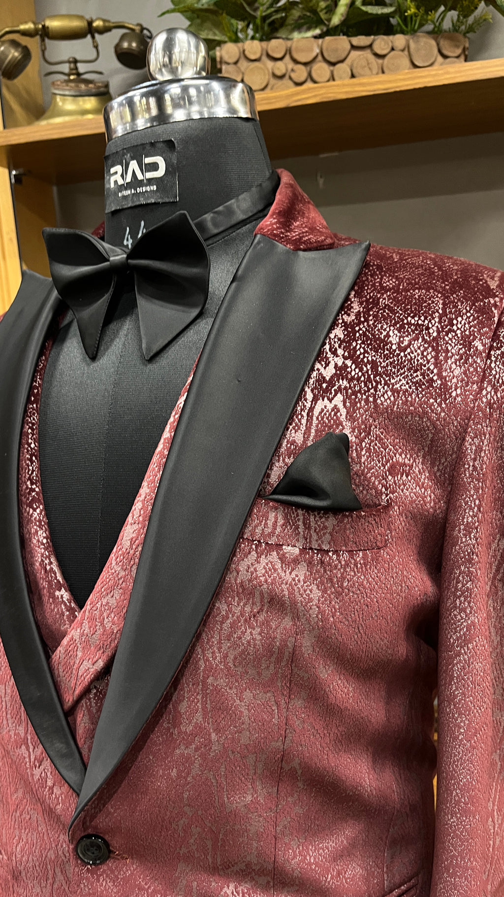 Bordeaux Luxe Tuxedo
