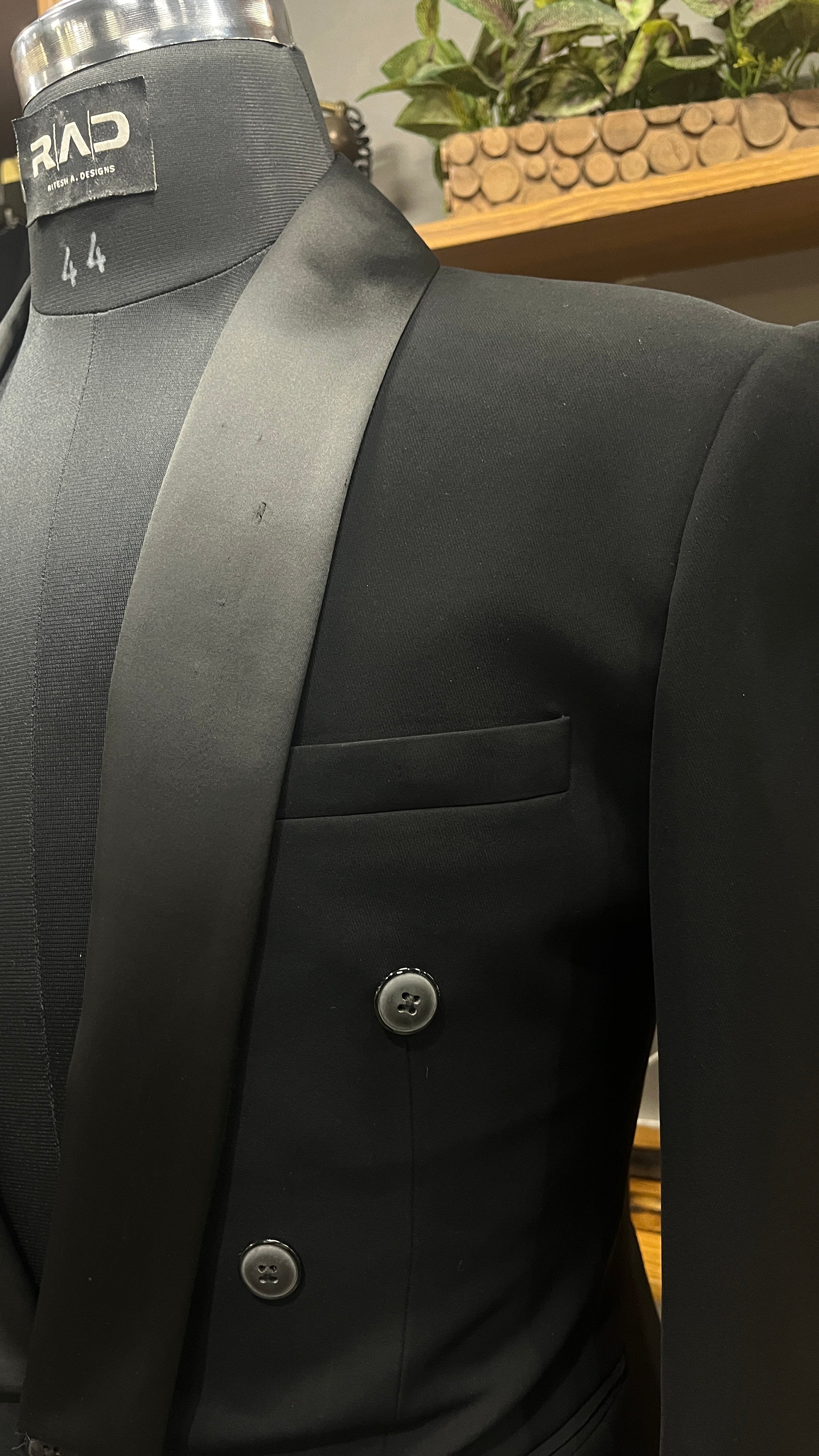 Prestige Noir Tuxedo