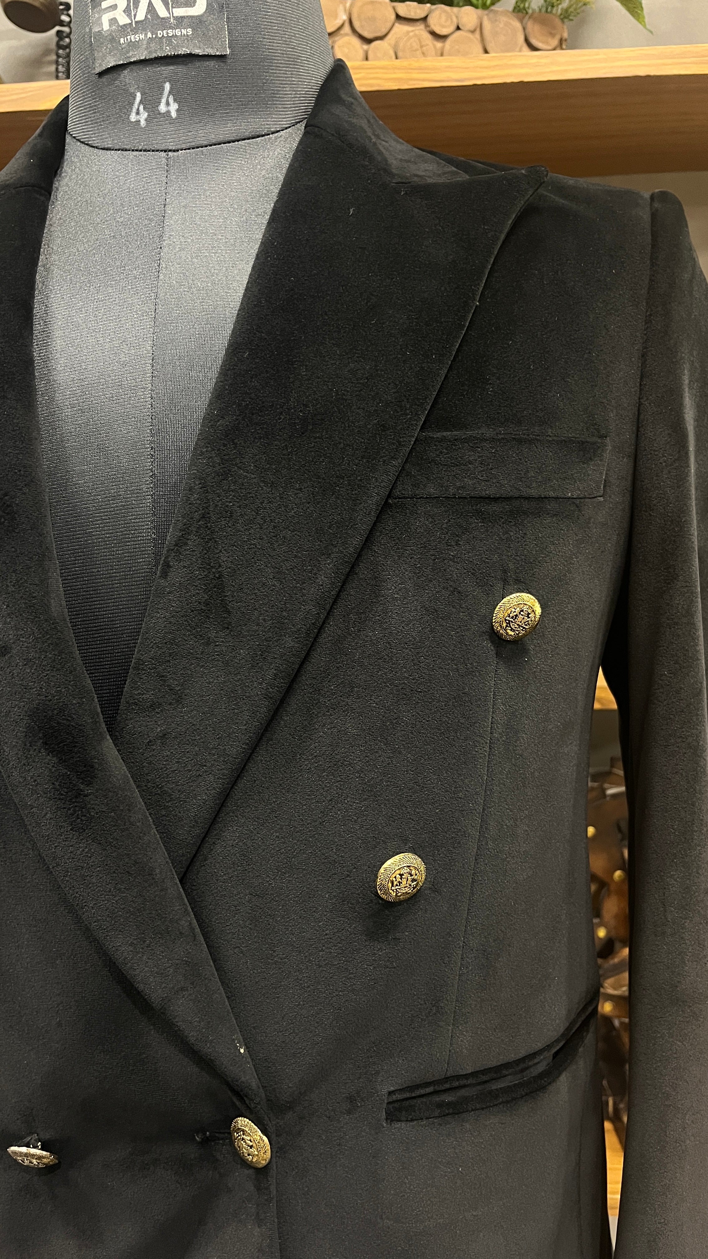 Elite Noir Double-Breasted Tuxedo
