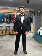 Black Eclipse Spark Tuxedo