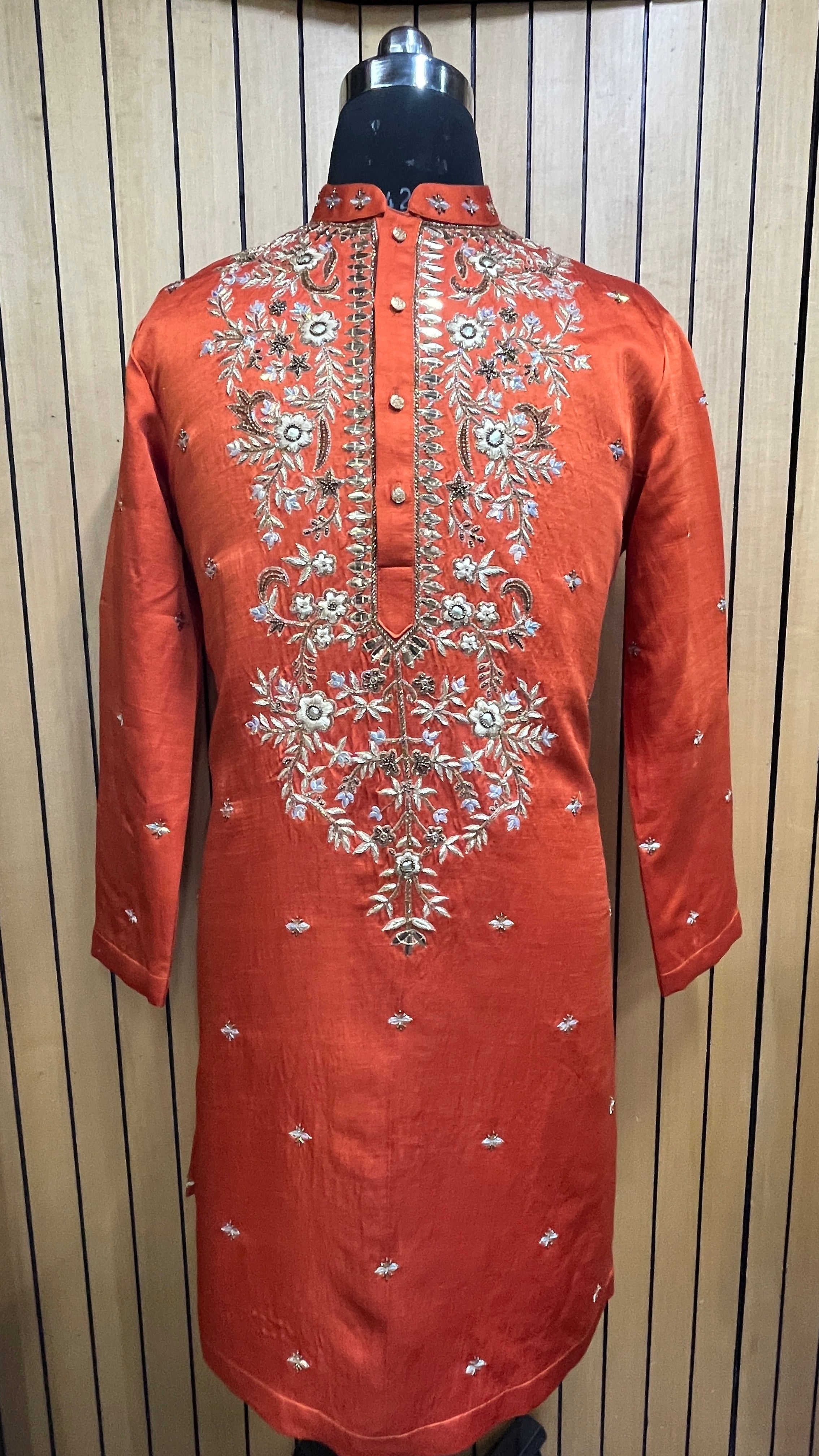 Surkh Noor Embroidered Kurta