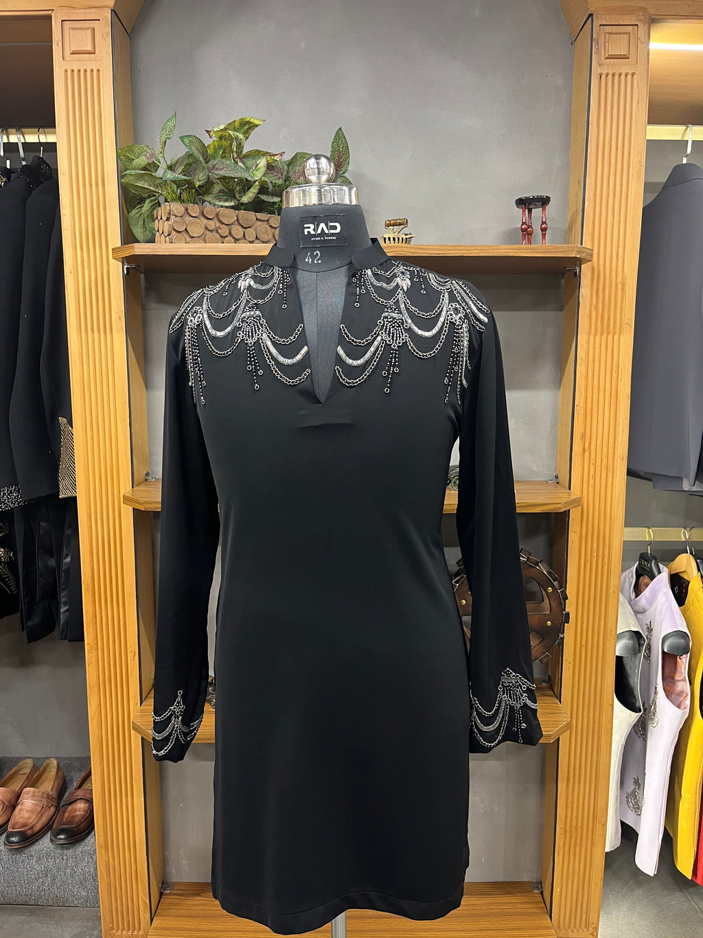 Noir Royale Chain Embellished Kurta