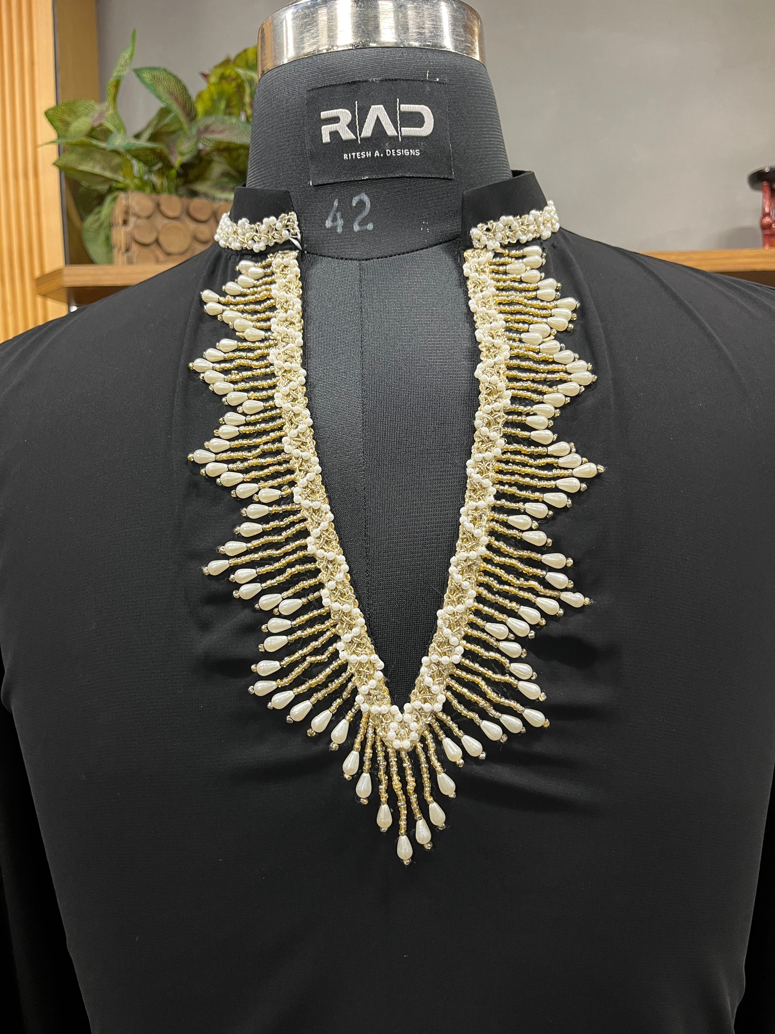 Noir Sultan Tassel Kurta Set