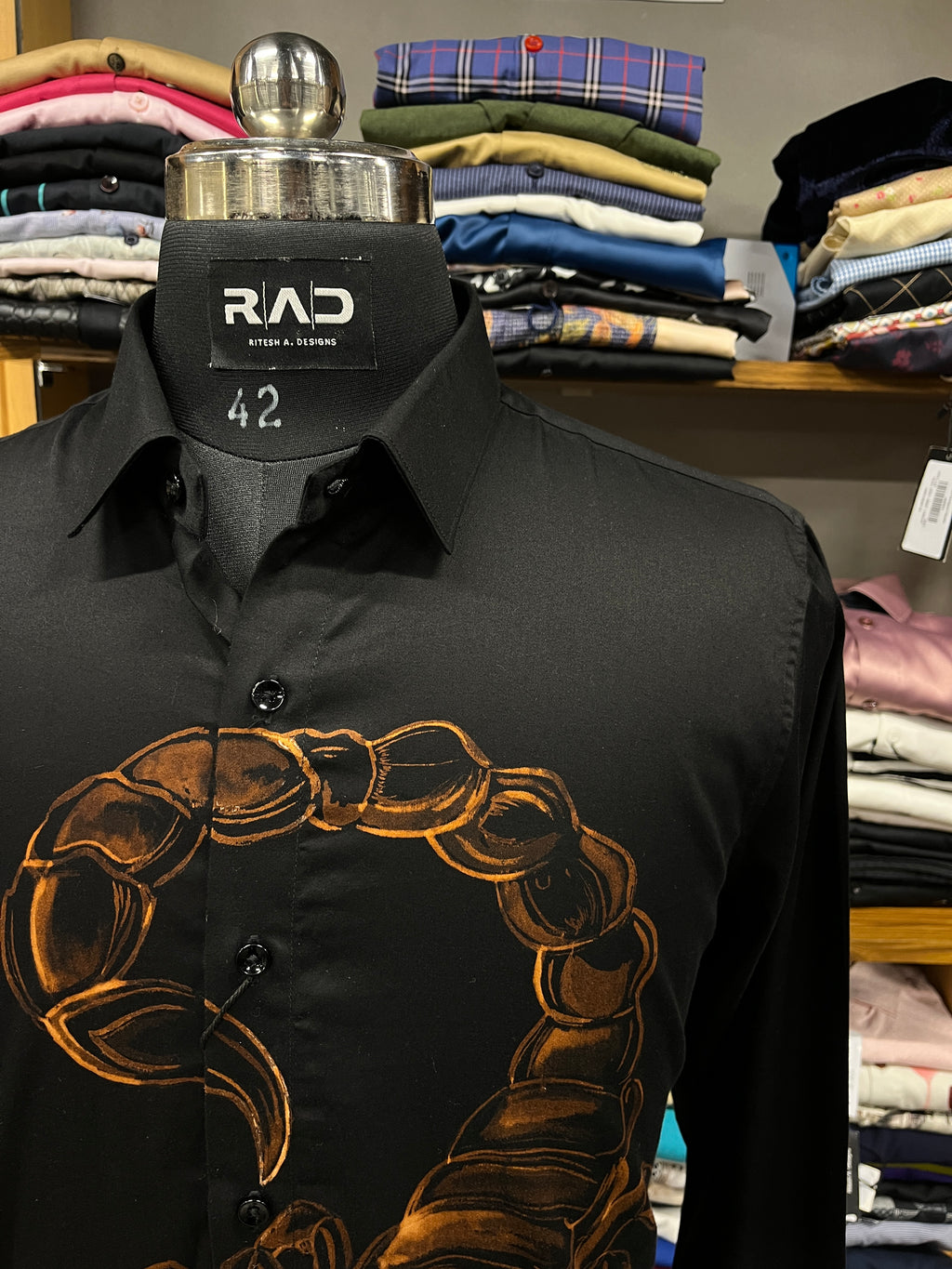 Scorpion Noir- Shirt