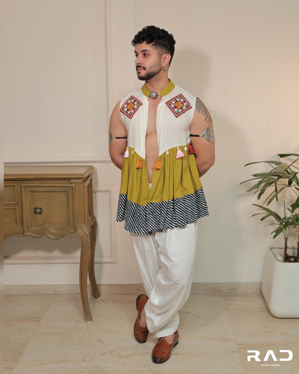 Ayansh Garba Green Kediya Jacket Set