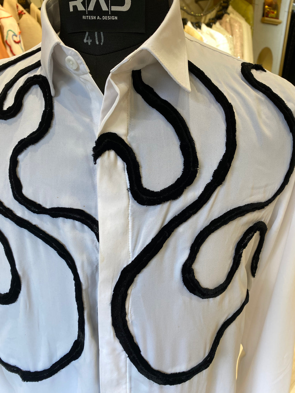 Noir Contour Shirt