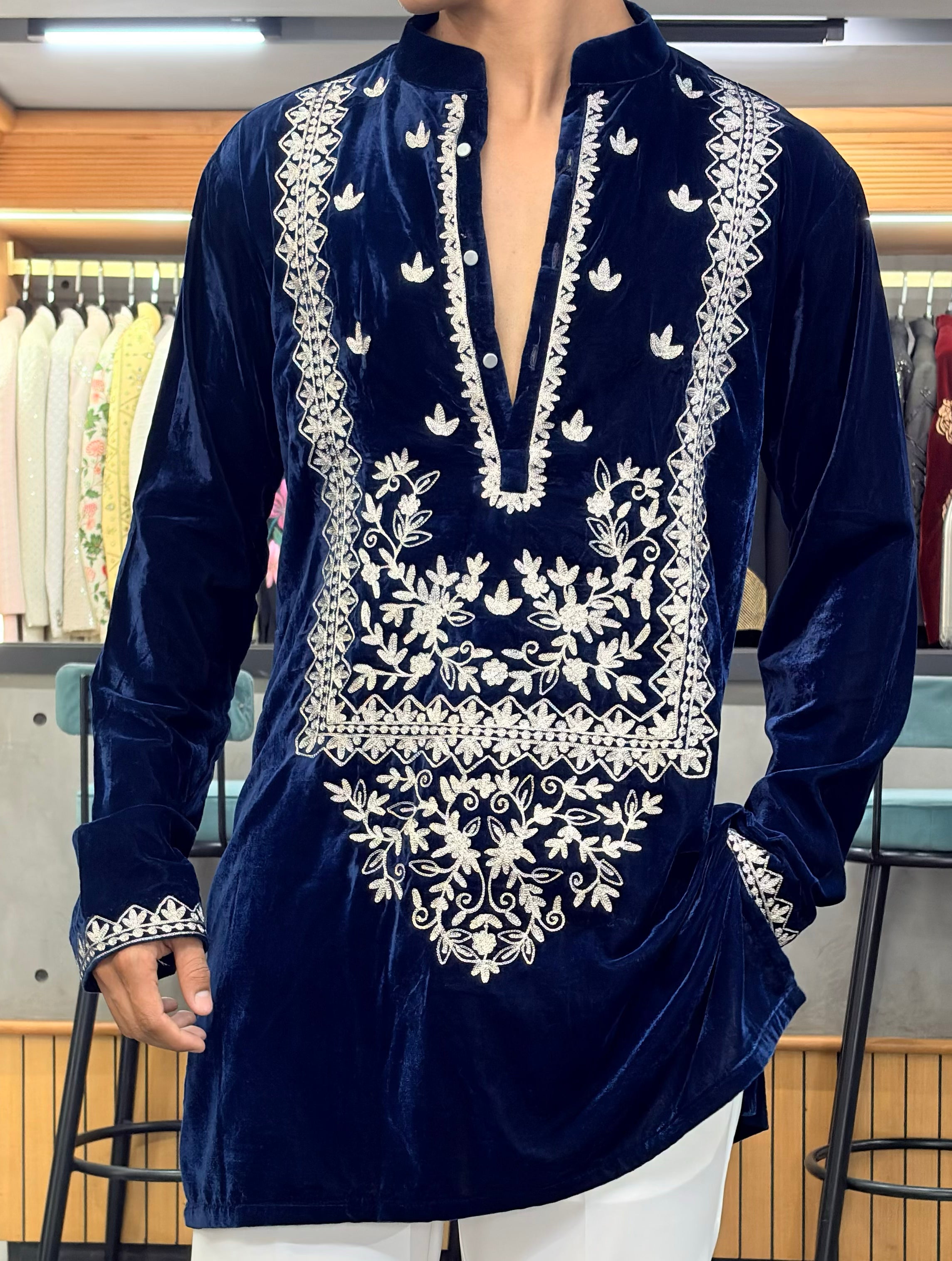 Neelam kurta