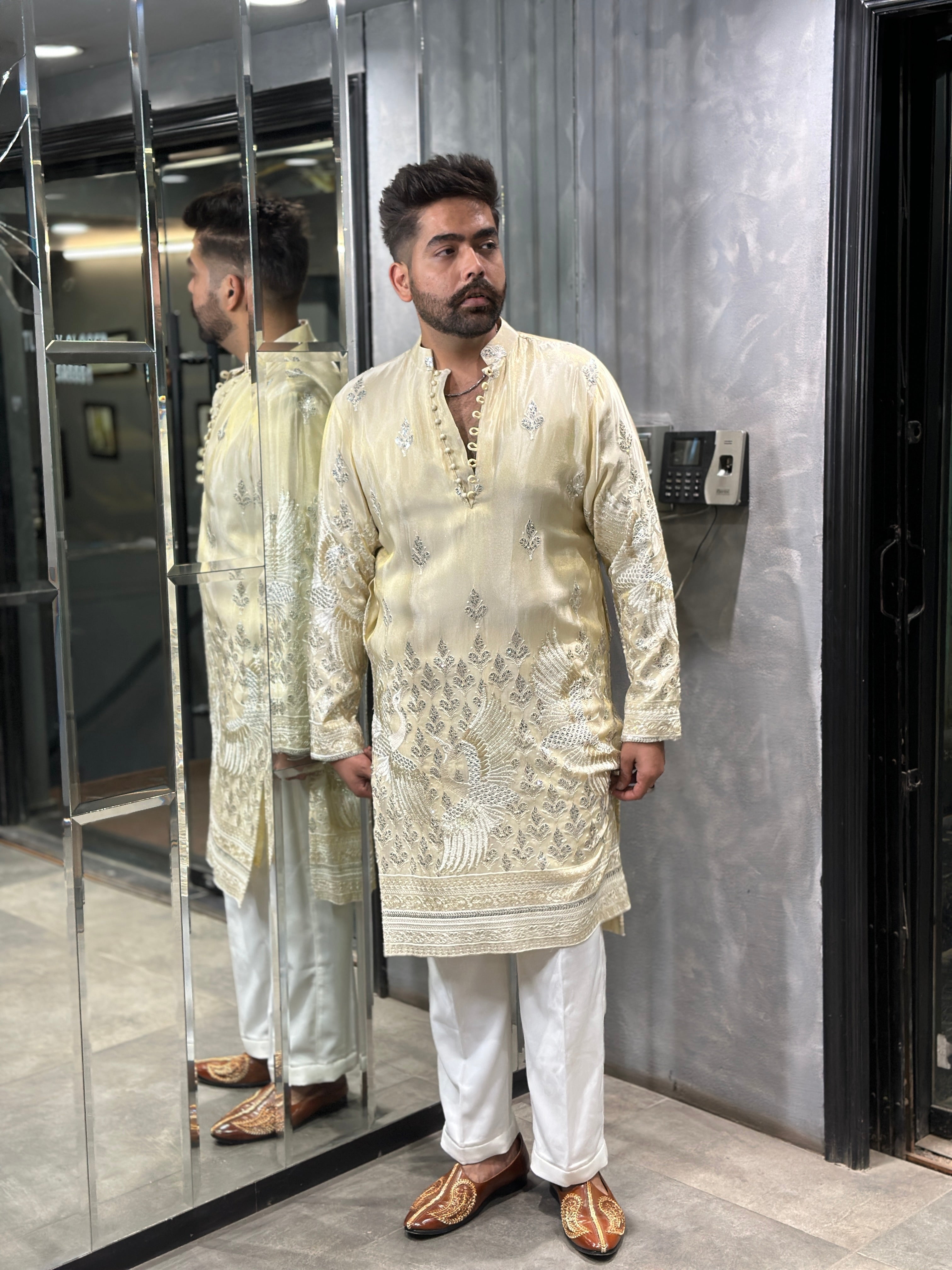 Crème Tissue Bird Kurta