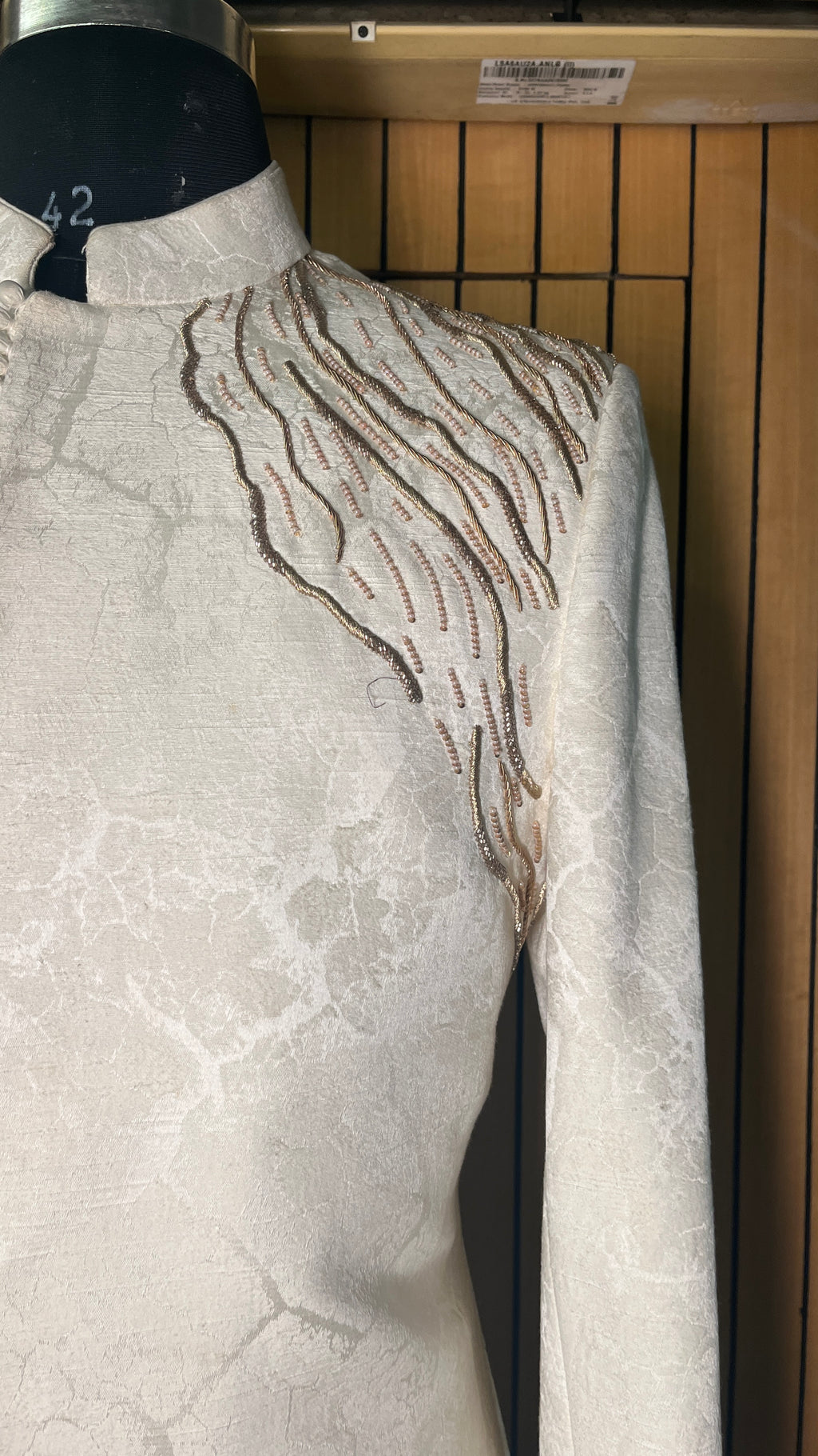 Aarushveer Ivory Signature Embroidered Sherwani