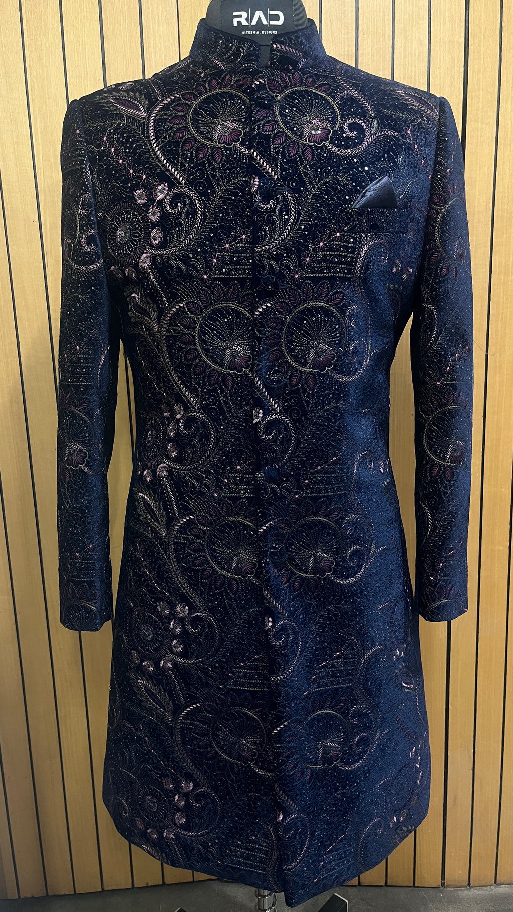 Navyan Shrug set