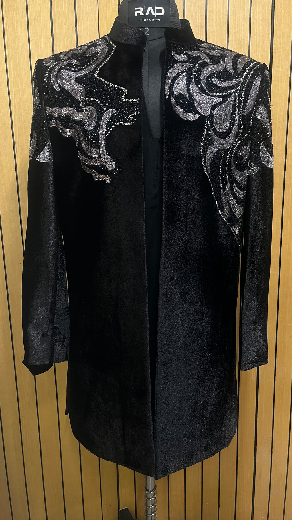 Obsidian Crown Shrug Set