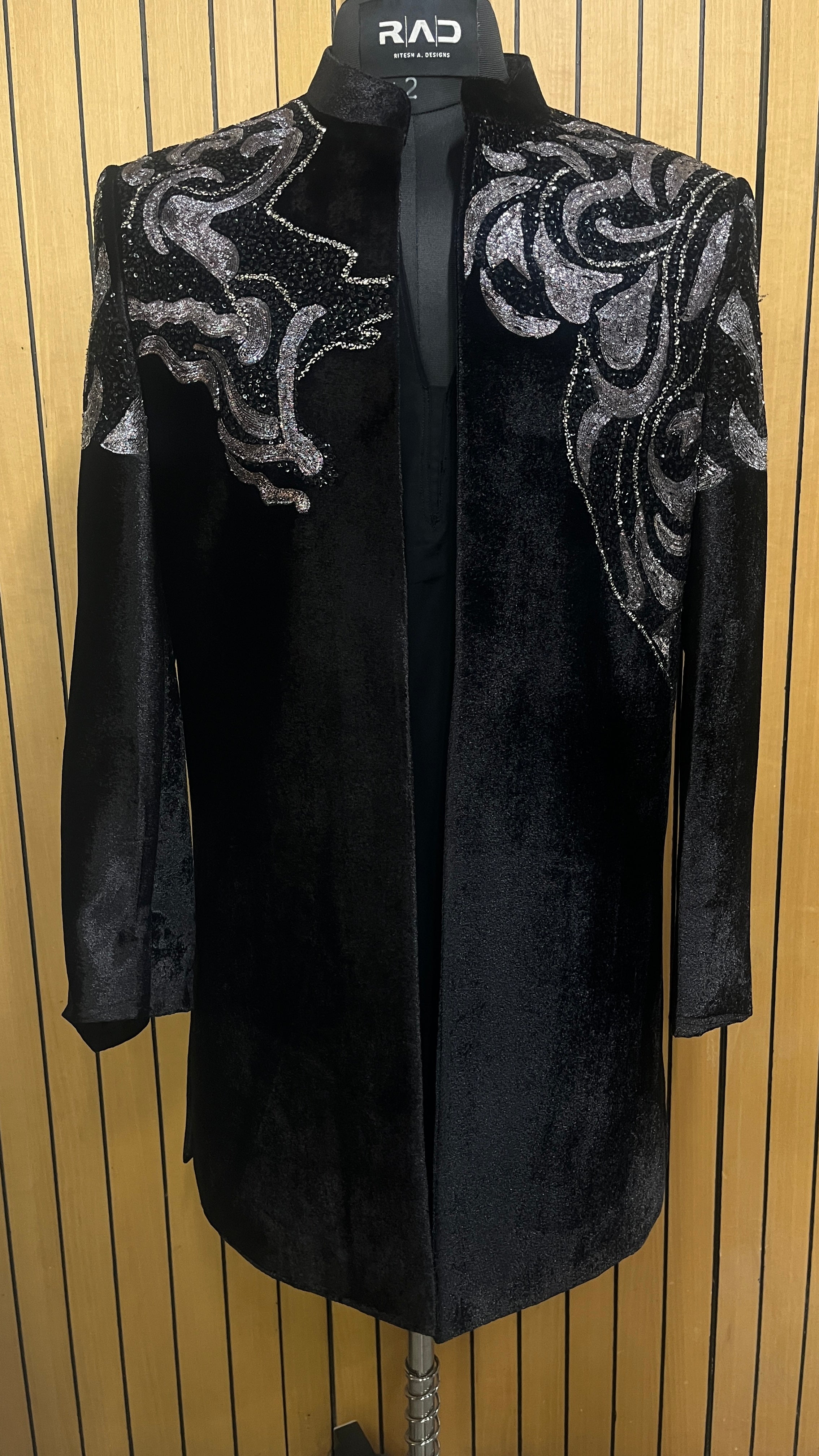 Obsidian Crown Shrug Set