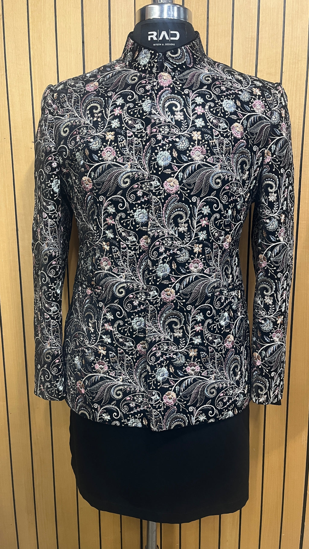 Arabesque Shrug set