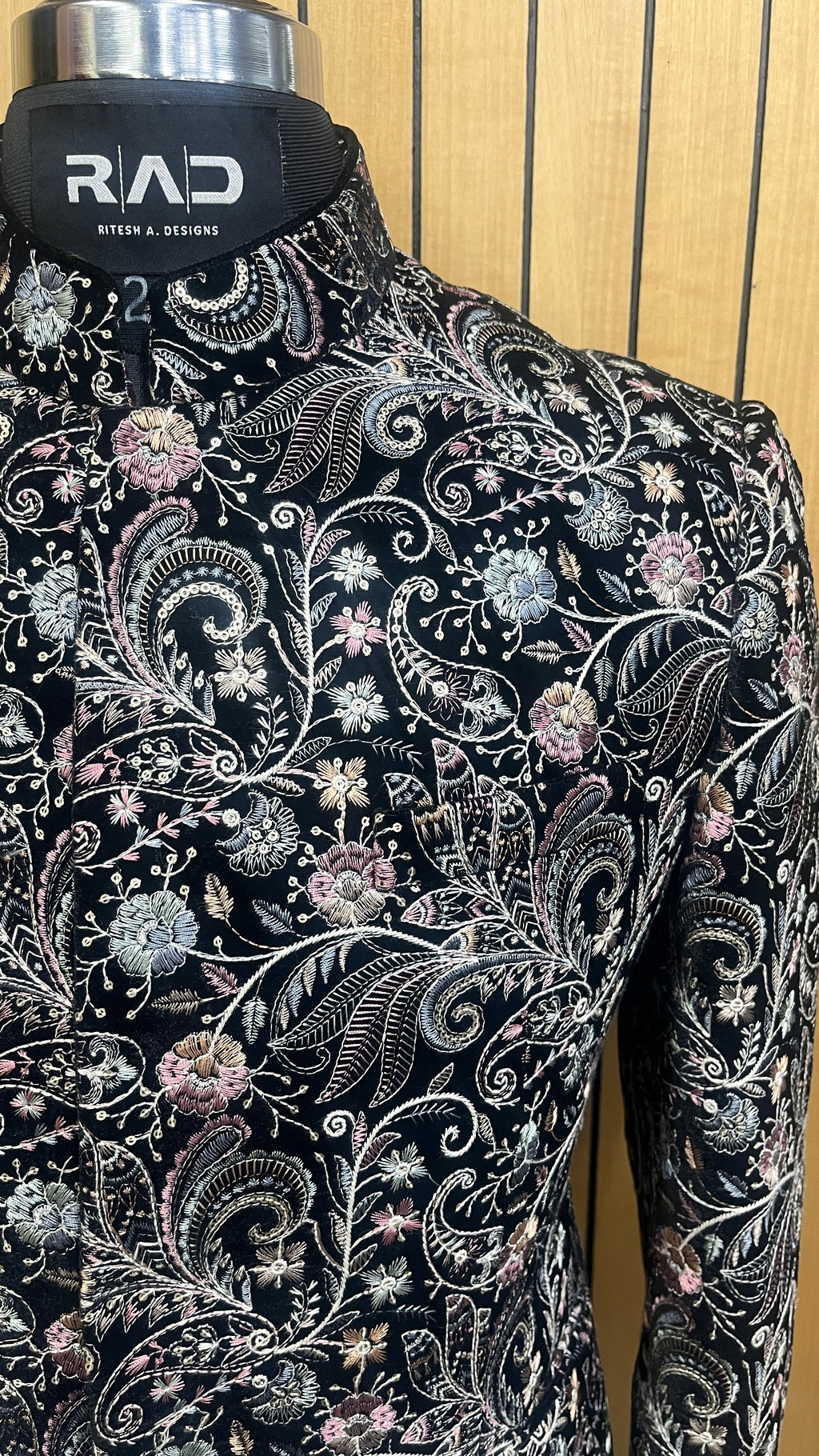 Arabesque Shrug set
