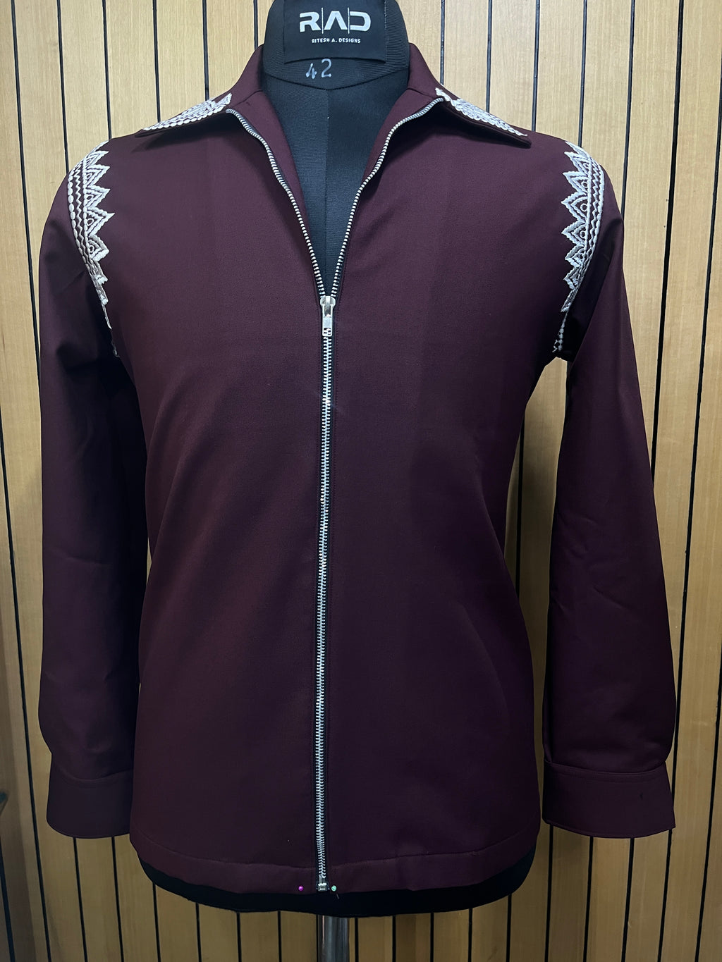 Zarif Noir Embroidered Zip Jacket