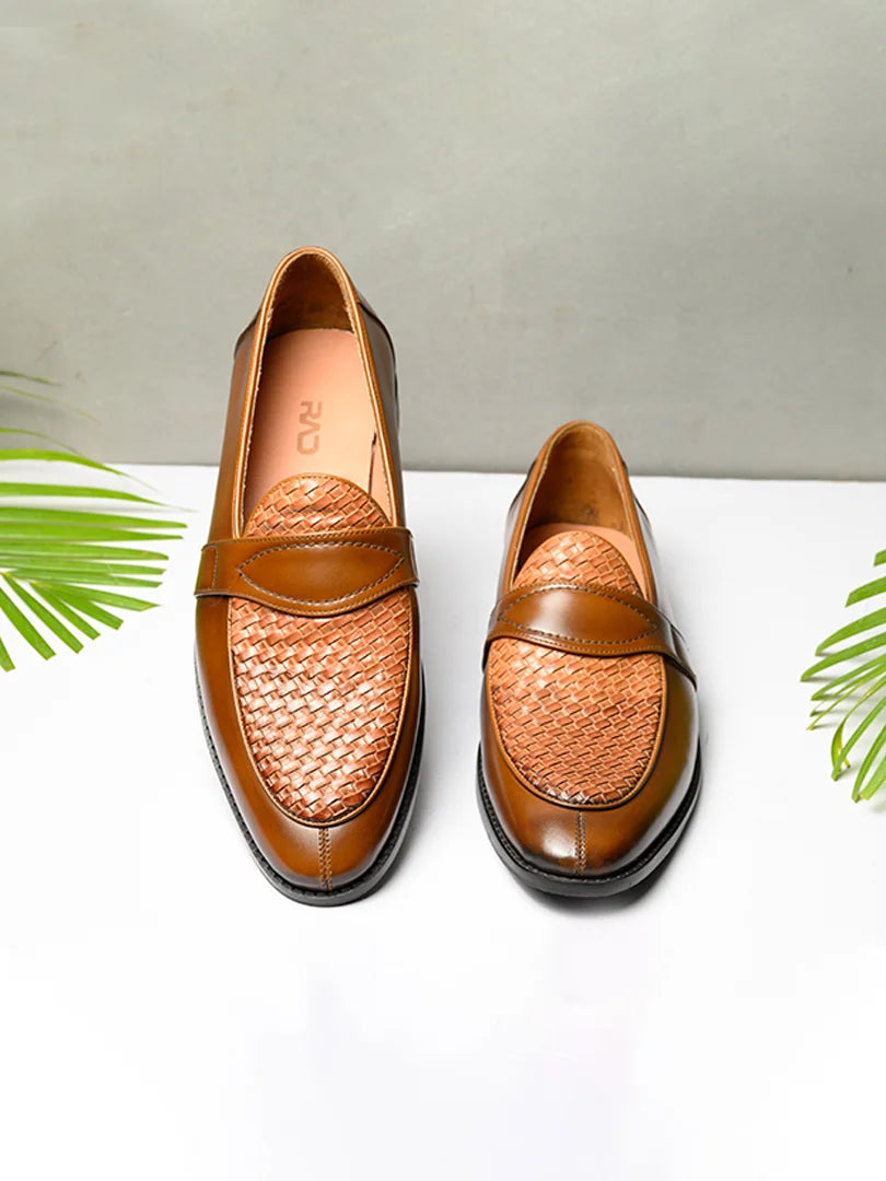 Brown mesh loafer