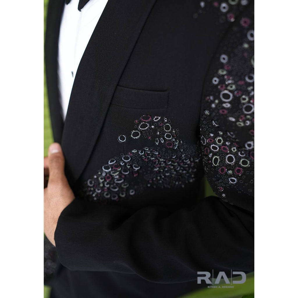 Galaxy Noir Tuxedo