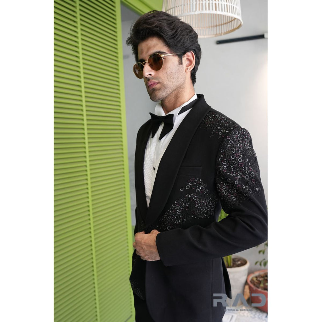 Galaxy Noir Tuxedo
